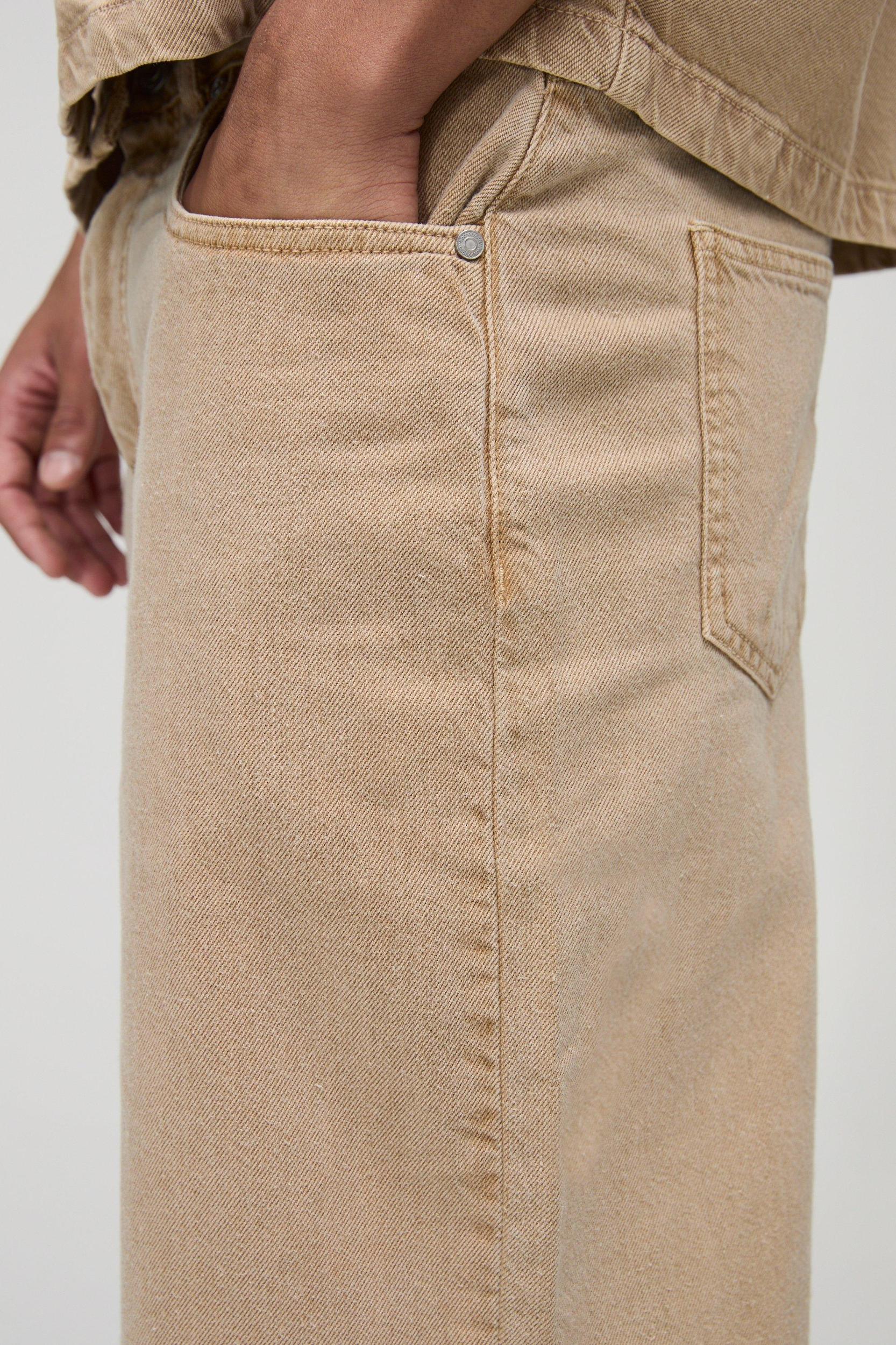 Relaxed Barrel Fit Rigid Washed Jeans | boohooMAN USA Product Image