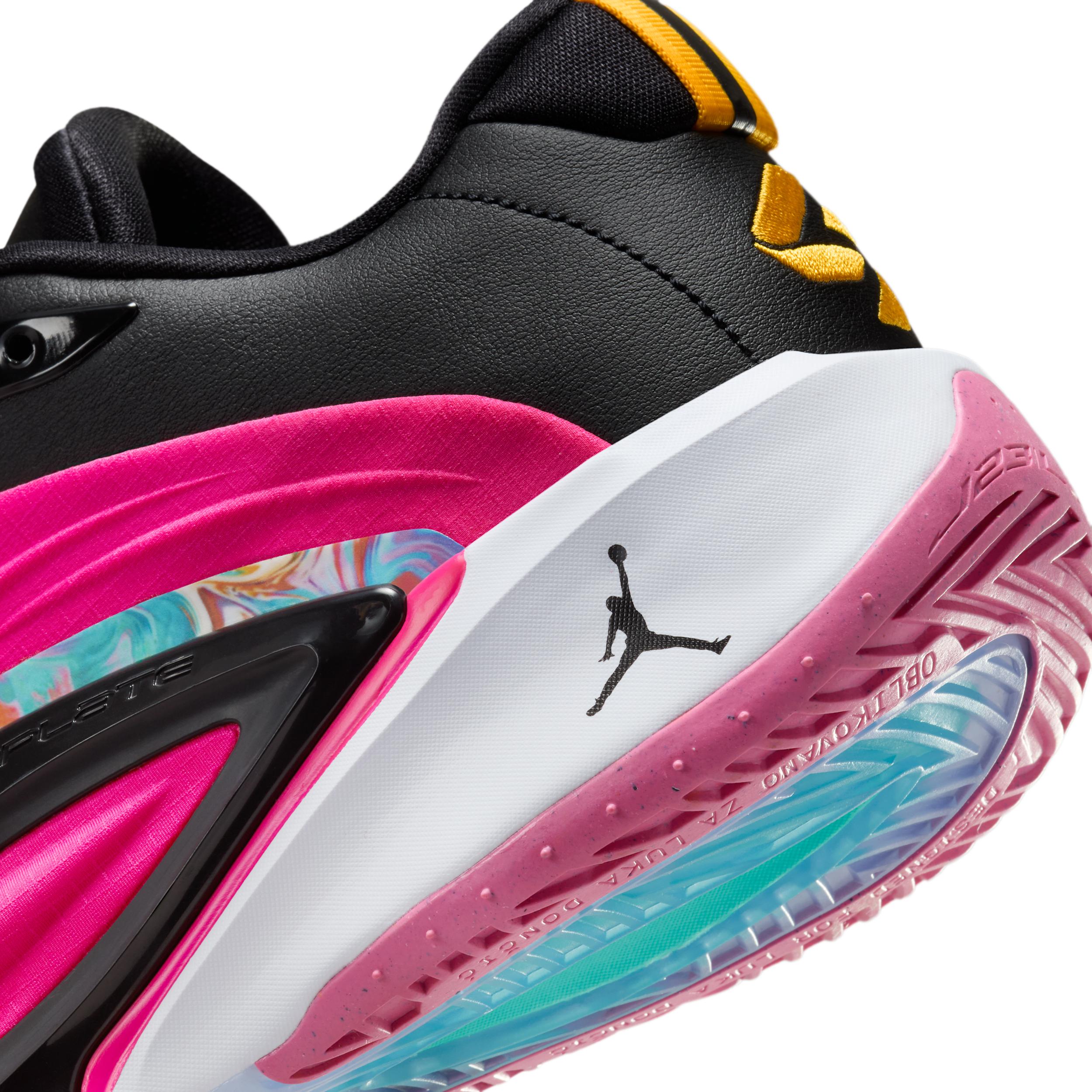 Nike Men's Luka 3 "Imaginarium" Basketball Shoes Product Image