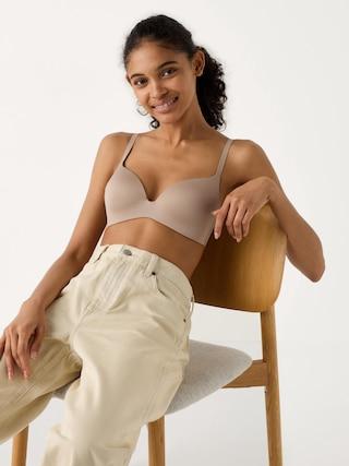 Womens Wireless Bra 3D Hold 38/40 B C UNIQLO US Product Image