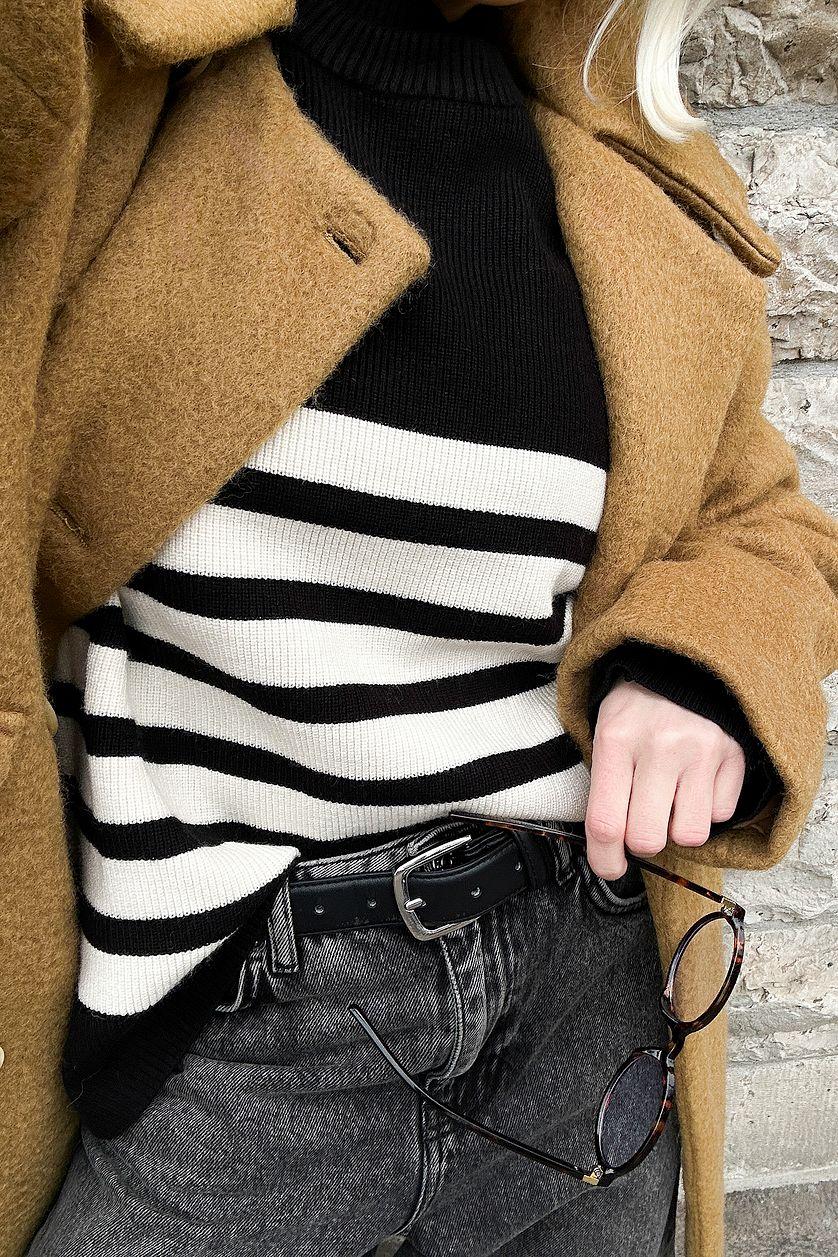 Round Neck Striped Knitted Sweater Product Image