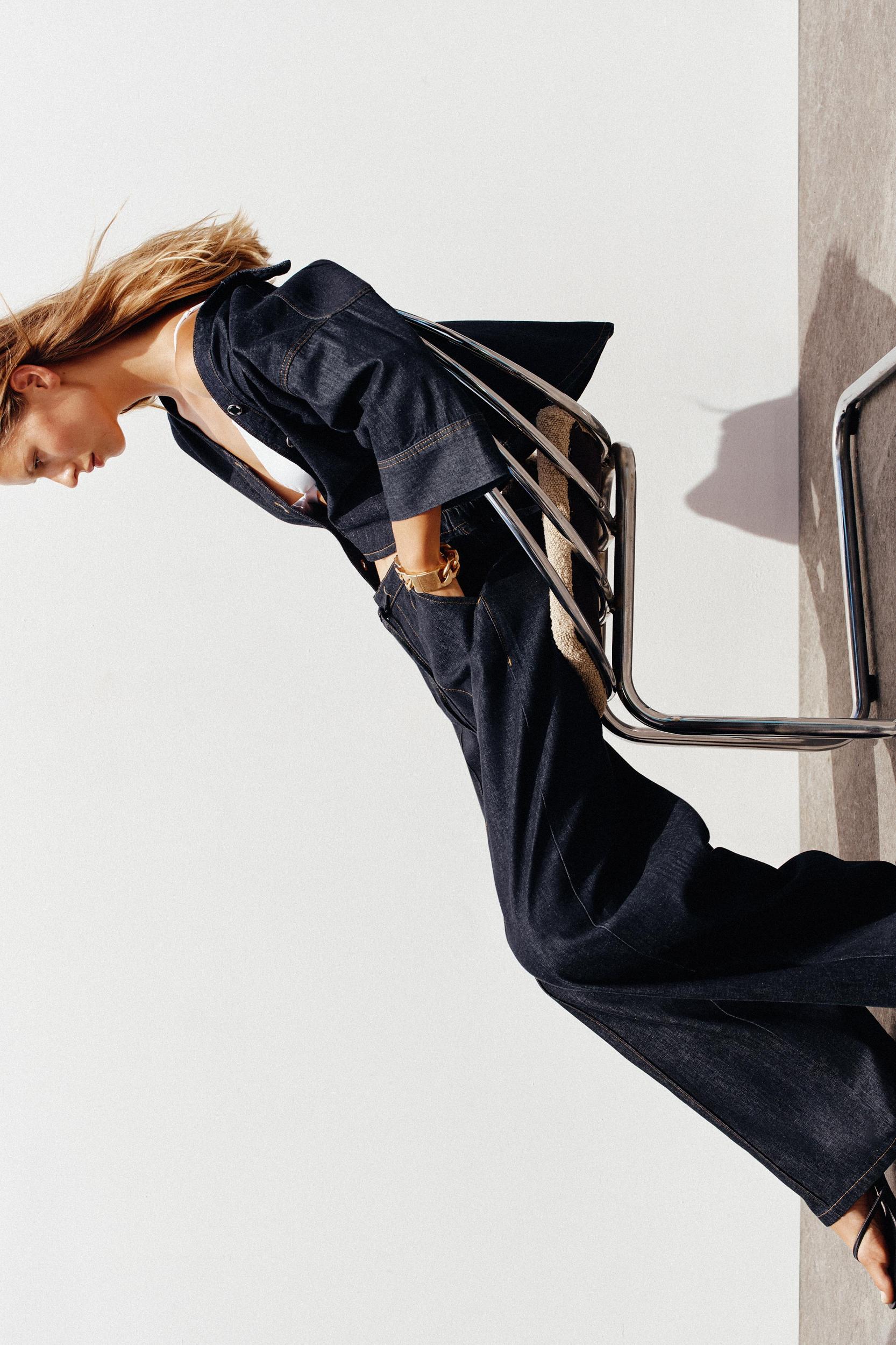 Z1975 HIGH RISE WIDE LEG JOGGER JEANS Product Image