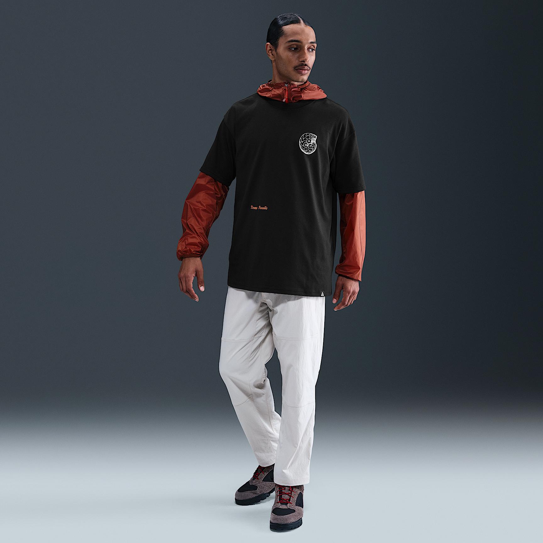 Mens Nike ACG T-Shirt | HV1296-010 Product Image