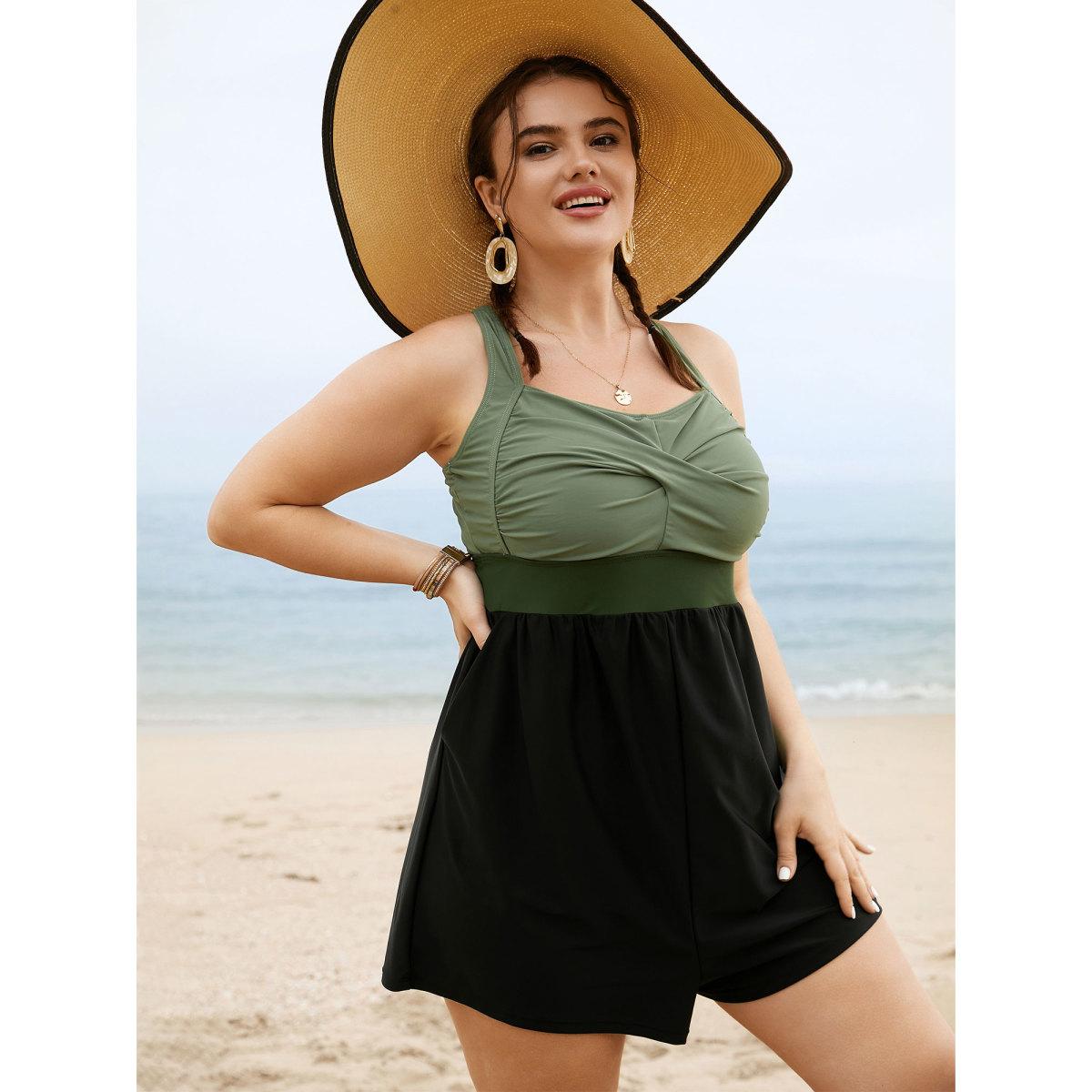 Plus Size Patchwork Contrast Crossover One Piece Swimsuit Women's Swimwear ArmyGreen Resort Twist Curve Bathing Suits High stretch One Pieces BloomChic 12/L Product Image