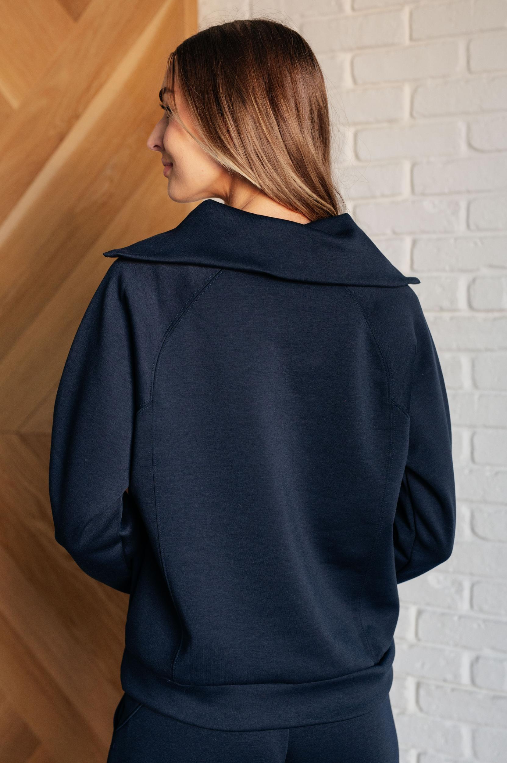 Hamptons Travel Half Zip Pullover in Navy (Online Exclusive) Product Image