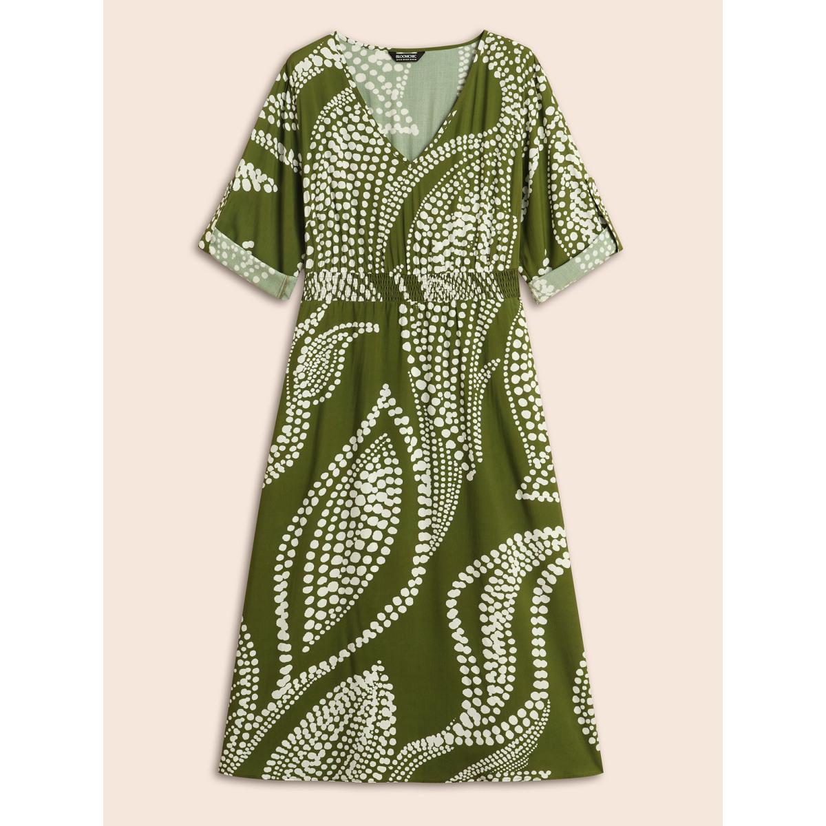 Plus Size Plants Print Shirred Tab Sleeve Dress Moss Women Elegant Shirred V-neck Elbow-length sleeve Curvy BloomChic 30/6X Product Image