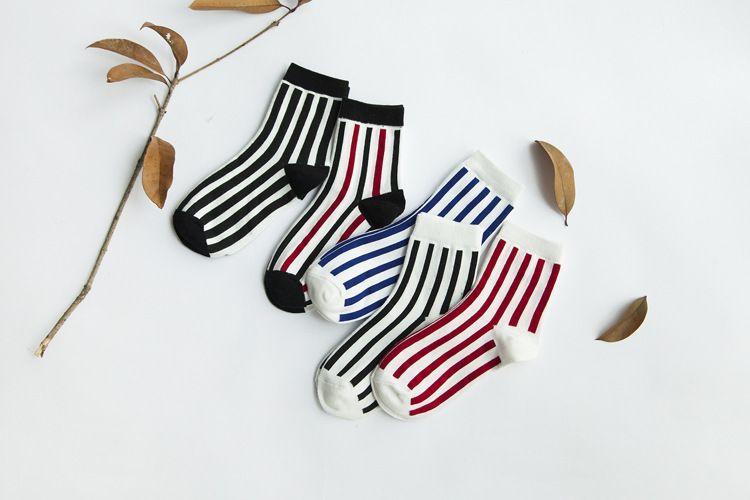 Contrast Color Striped Socks Product Image