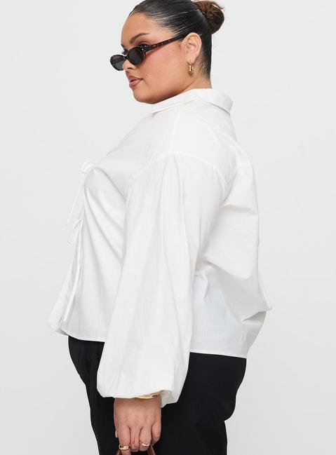 Rinon Long Sleeve Top White Curve Product Image