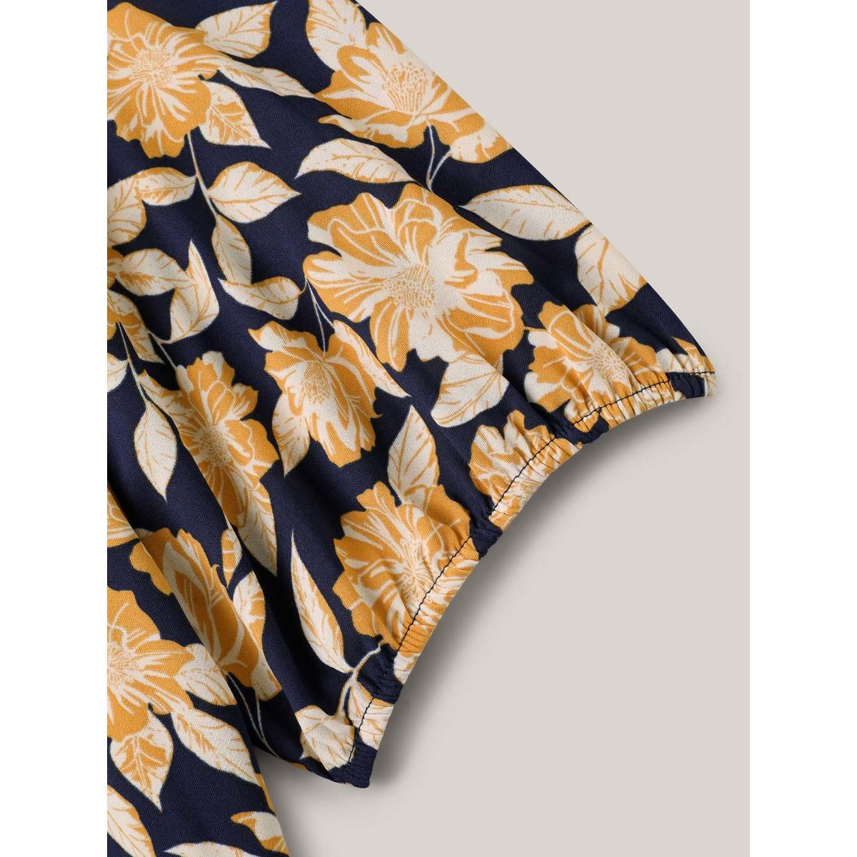 Plus Size Indigo Floral Print V-Neck Puff Sleeve Shirt Women Resort Short sleeve V-neck Vacation Blouses BloomChic 30/6X Product Image