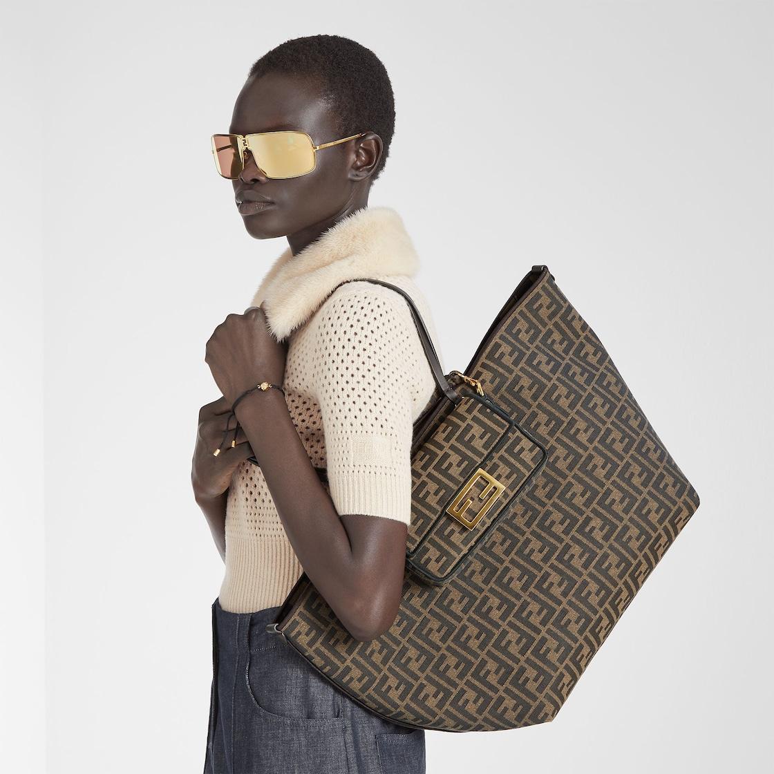 Polo shirtBeige wool and cashmere polo shirt Product Image