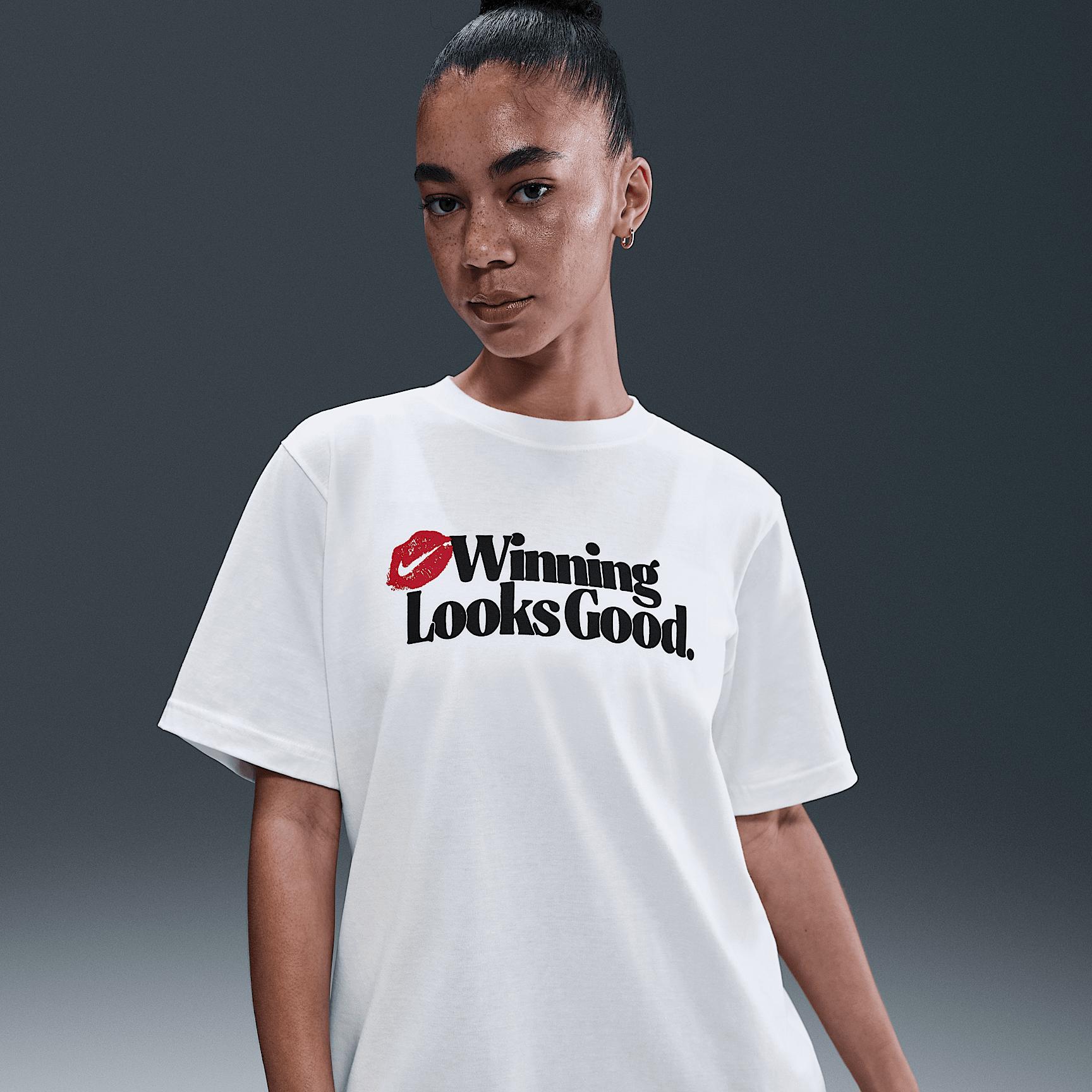 Nike Essential Women's T-Shirt Product Image