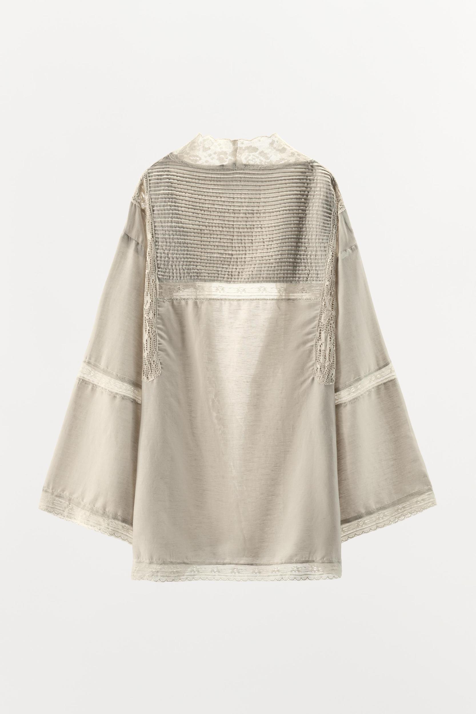 LIMITED EDITION PLEATED LACE ROBE Product Image