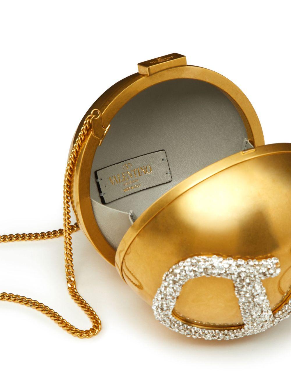 VLogo Signature clutch bag Product Image