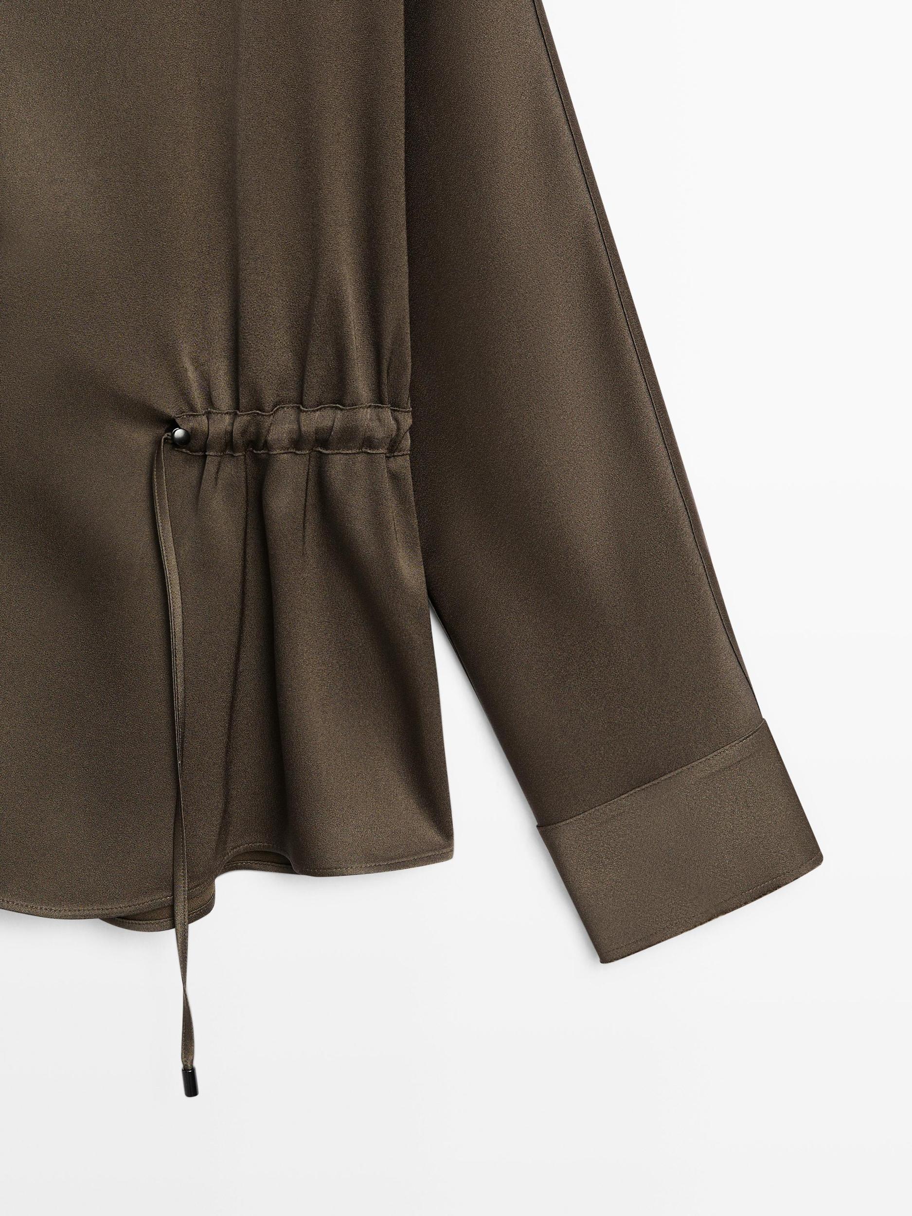 Flowing shirt with waist detail Product Image