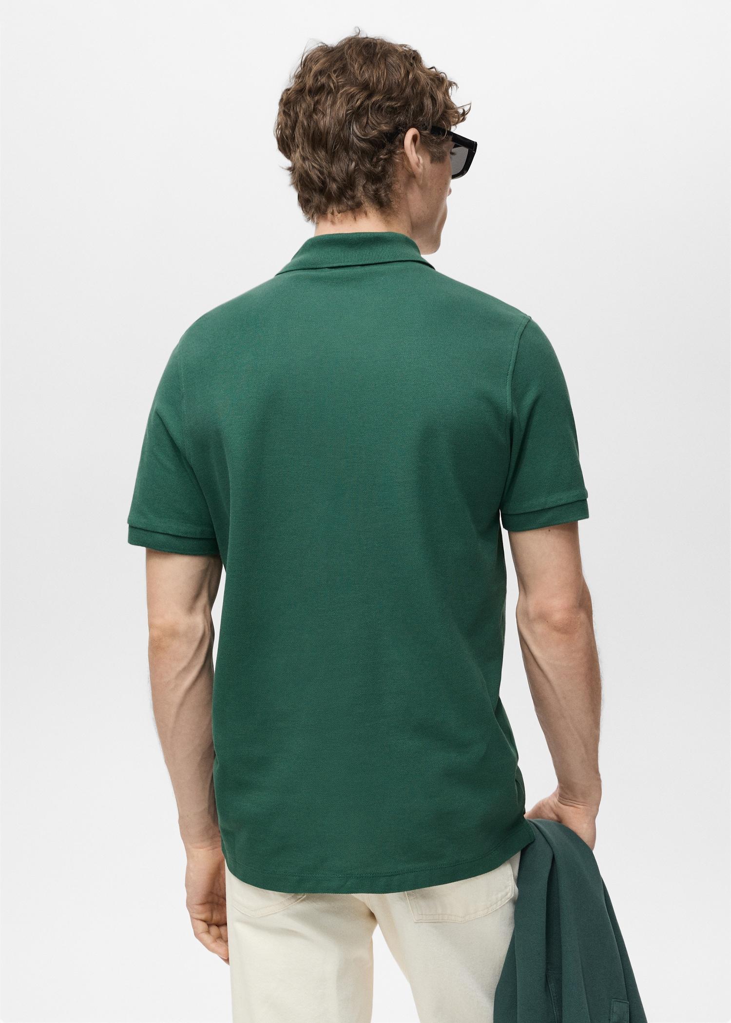 Regular-fit cotton piqué polo shirt - Men | MANGO USA Product Image