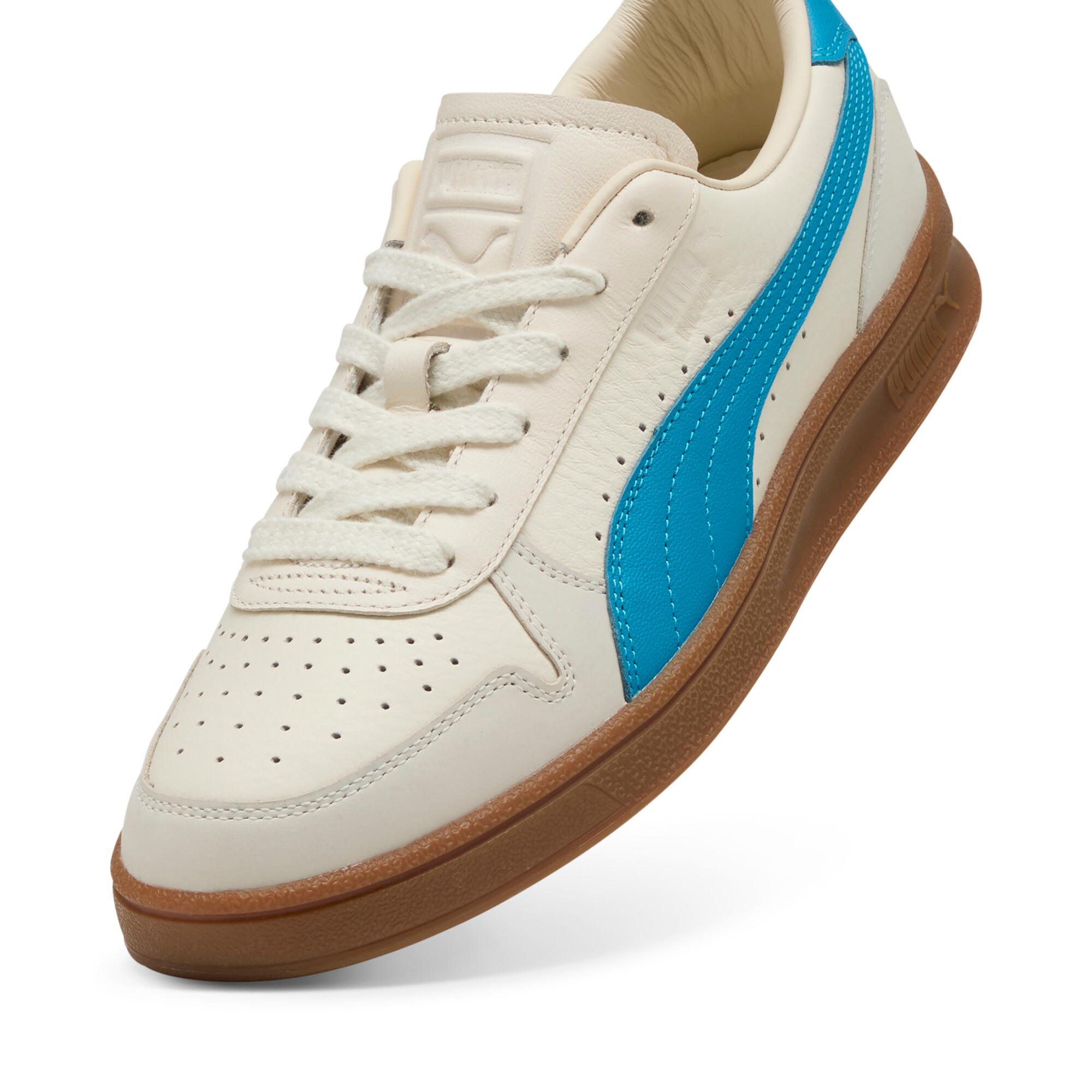 Indoor OG Men's Sneakers Product Image