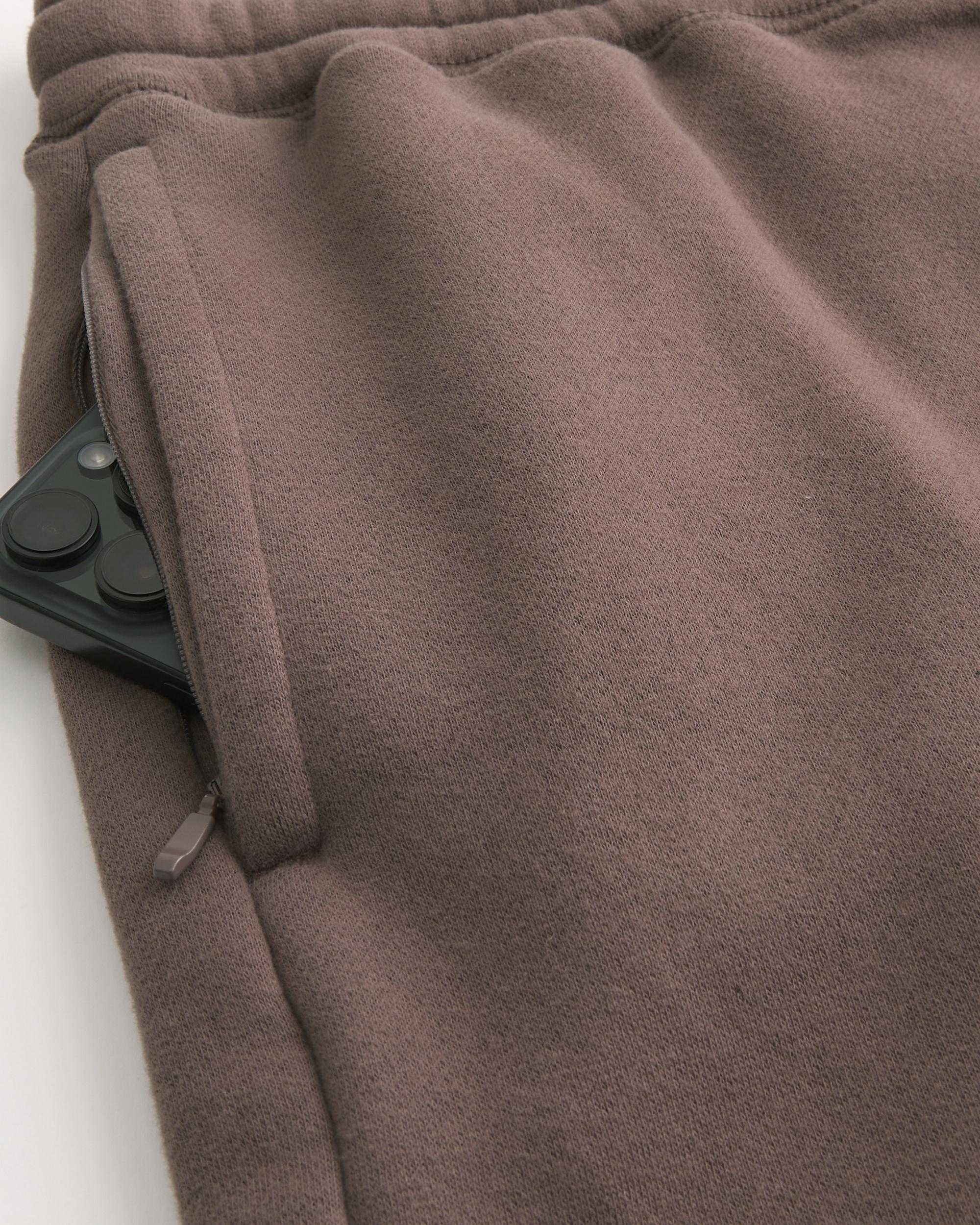 Camo Baggy Sweatpants Product Image