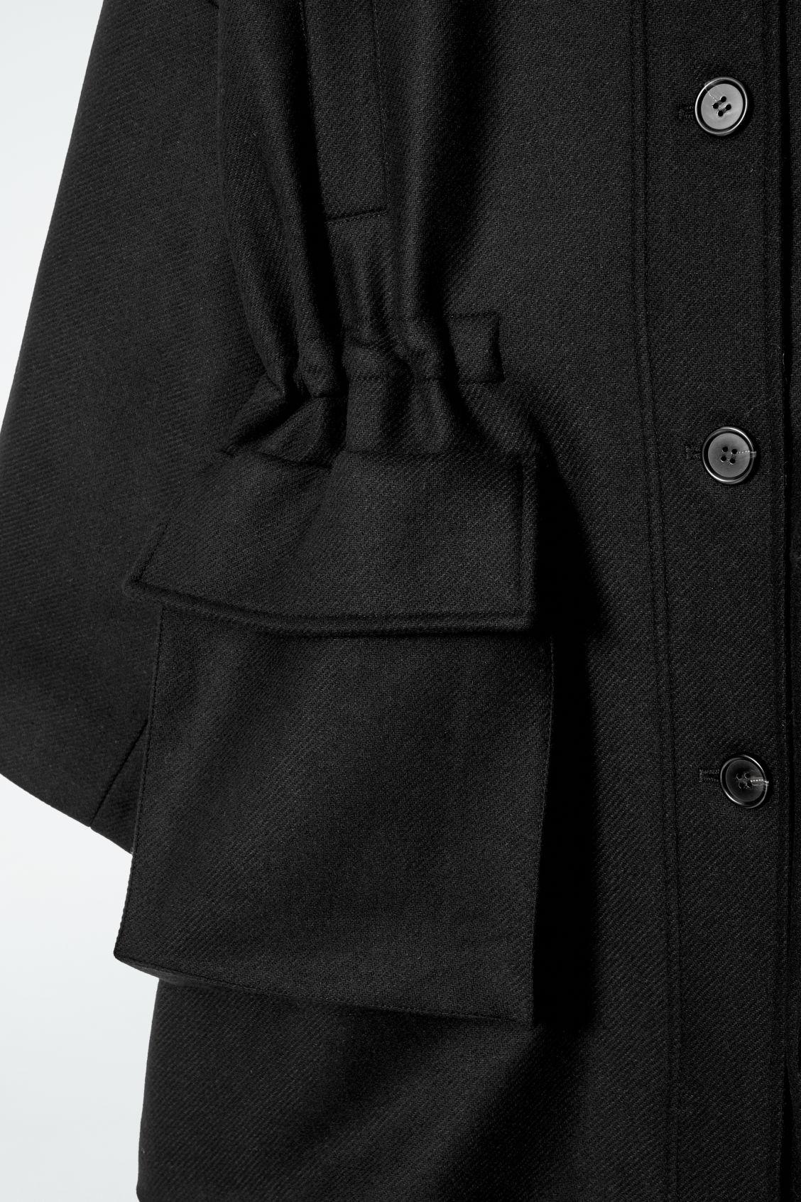 OVERSIZED WOOL WORKWEAR COAT Product Image