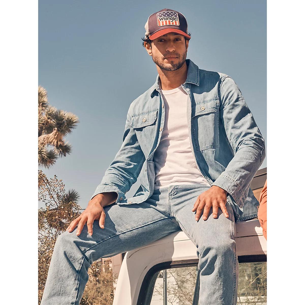 Men's Utility Overshirt in Light Wash Product Image