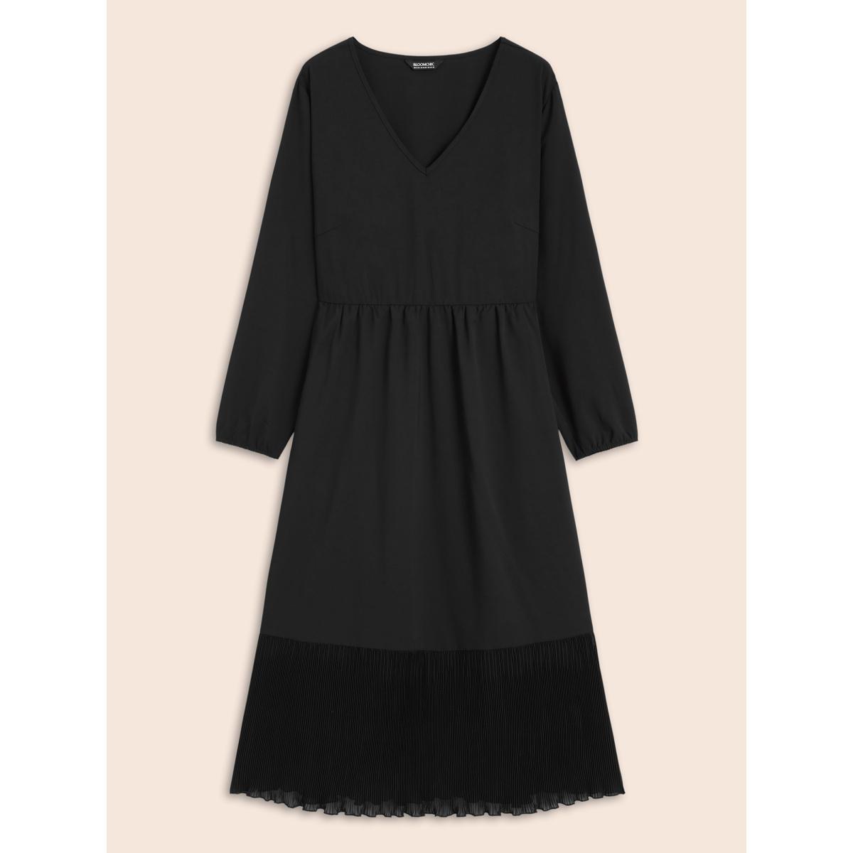 Plus Size Mesh Patchwork Lantern Sleeve Pleated Dress Black Women Elegant See through V-neck Long Sleeve Curvy BloomChic 10/M Product Image