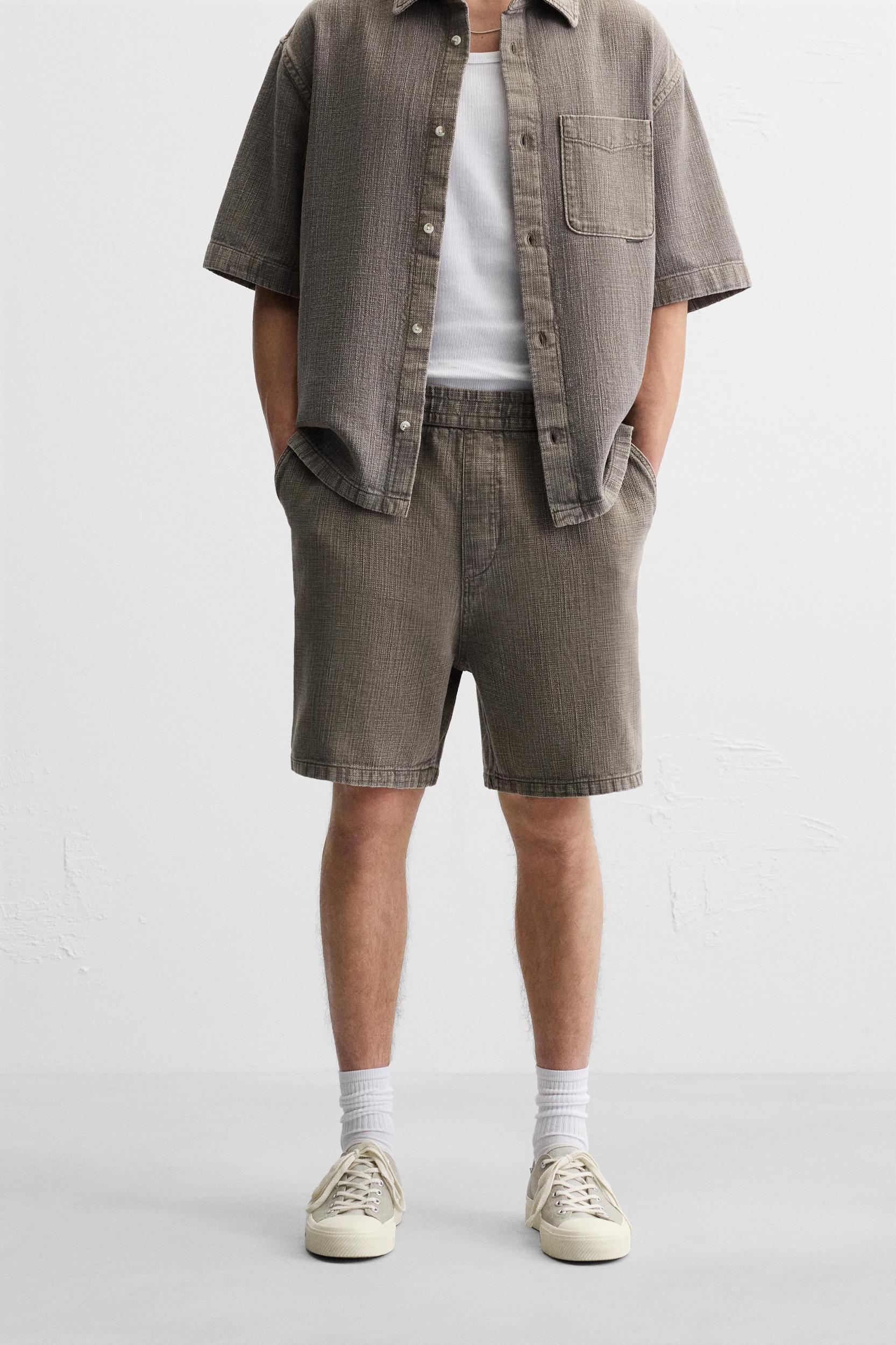 WASHED TEXTURED SHORTS Product Image