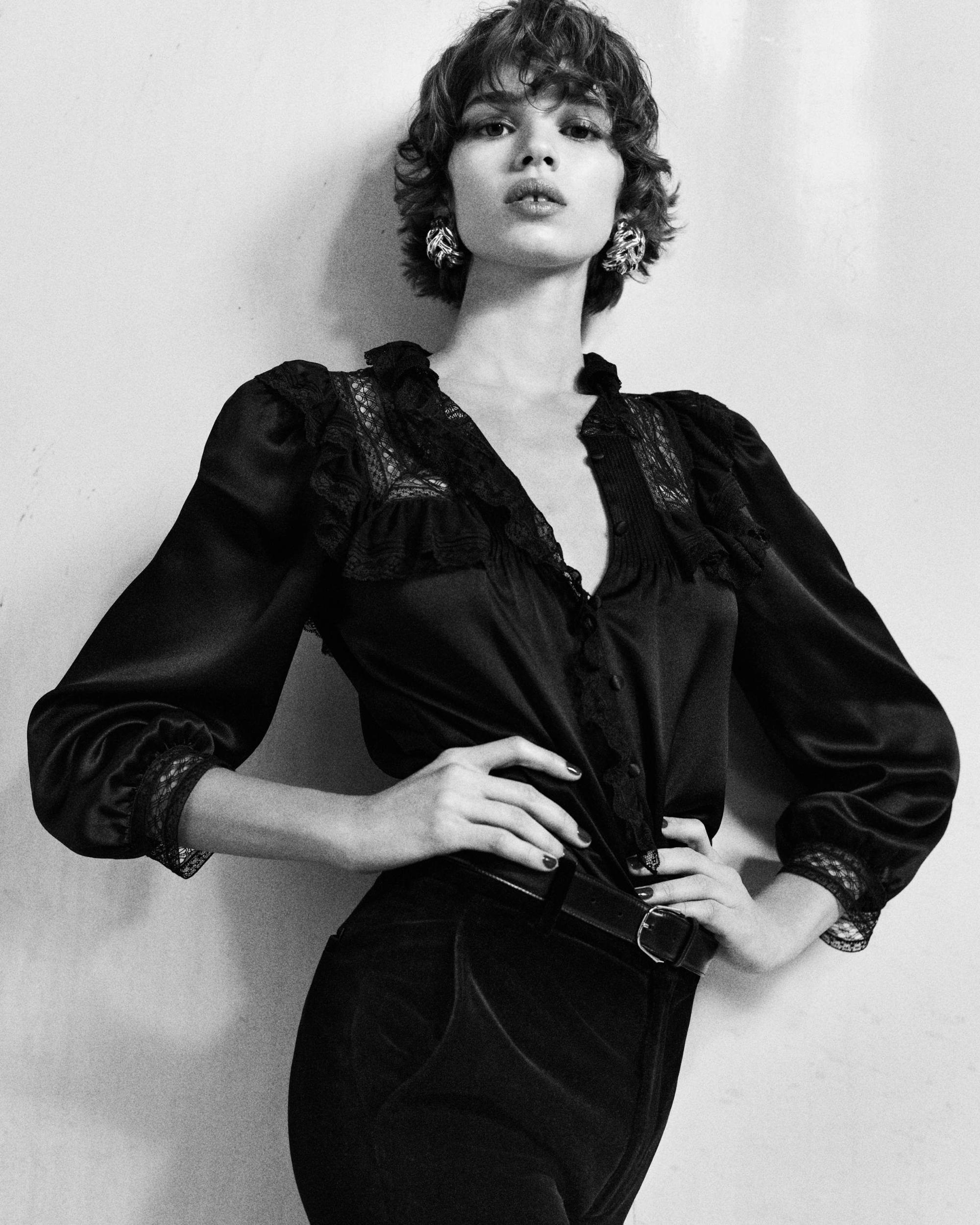 WHEAT CHAIN EARRINGS IN METAL Product Image