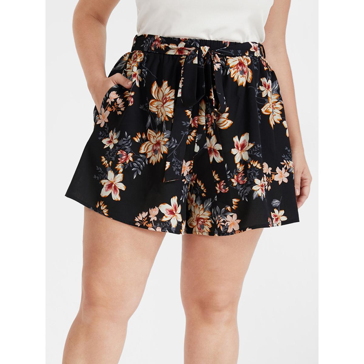 Plus Size Floral Belted Pocket Elastic Waist Shorts Women BlackFlower Casual Belted Dailywear Shorts BloomChic 28/5X Product Image