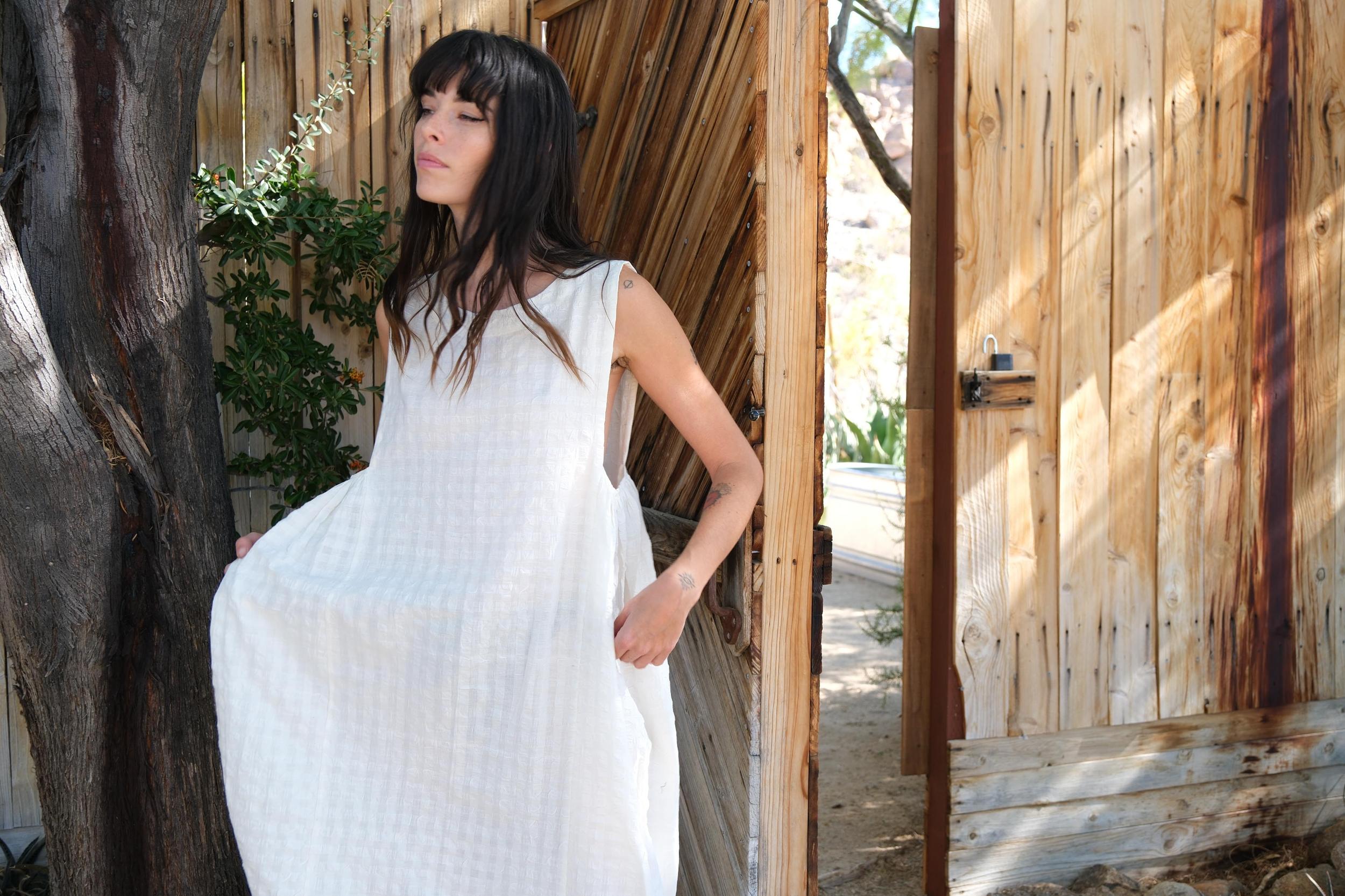 Crinkly Midi dress Product Image