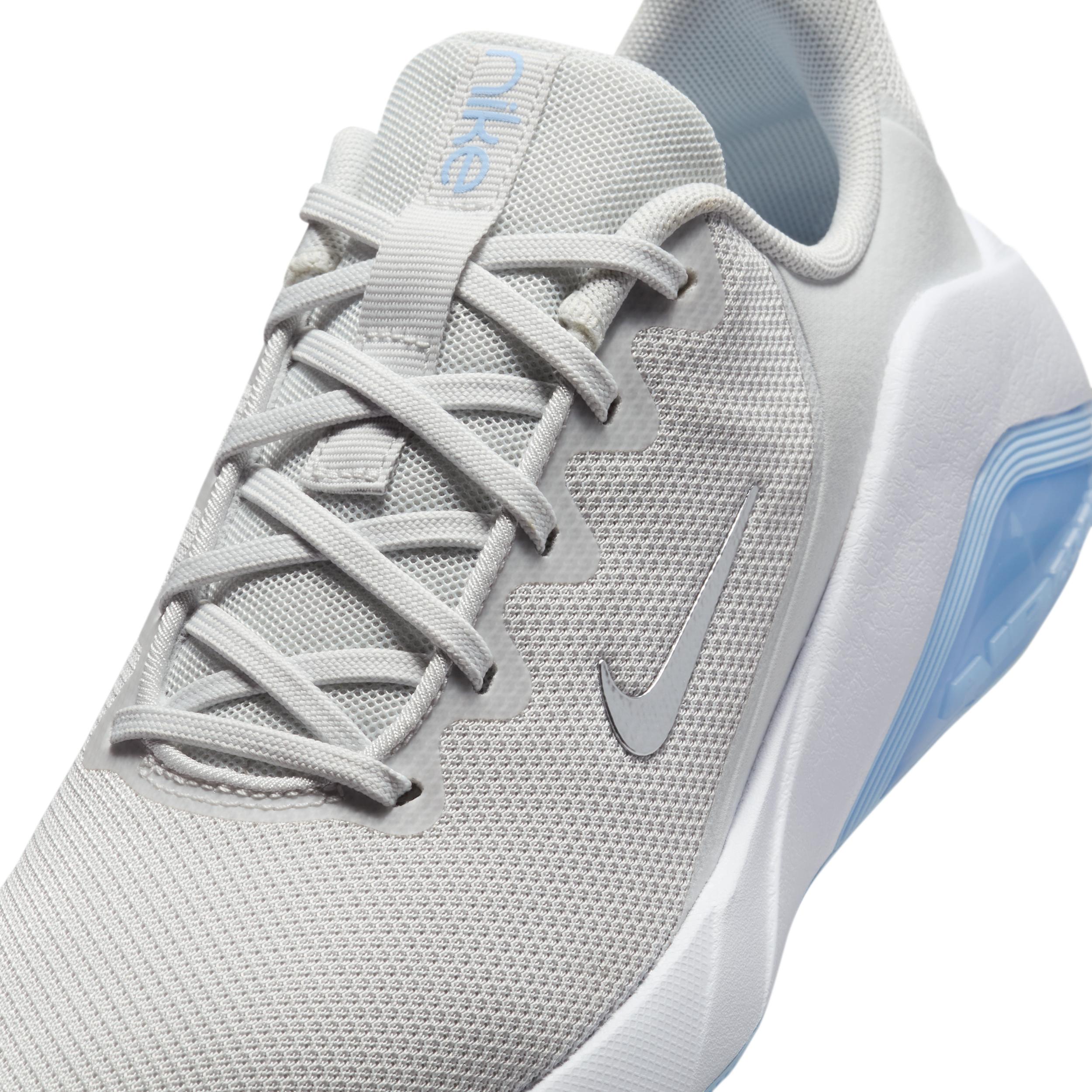 Nike Womens Bella Workout Shoes | FZ1689-001 Product Image