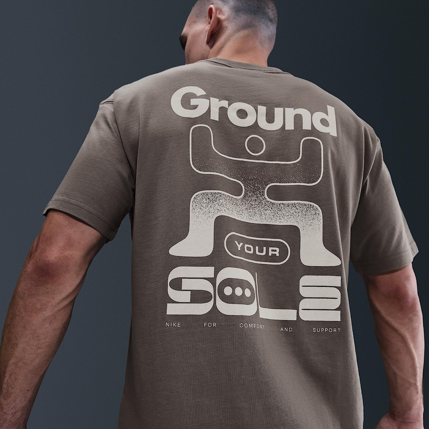 Nike Sportswear Men's Max90 T-Shirt Product Image