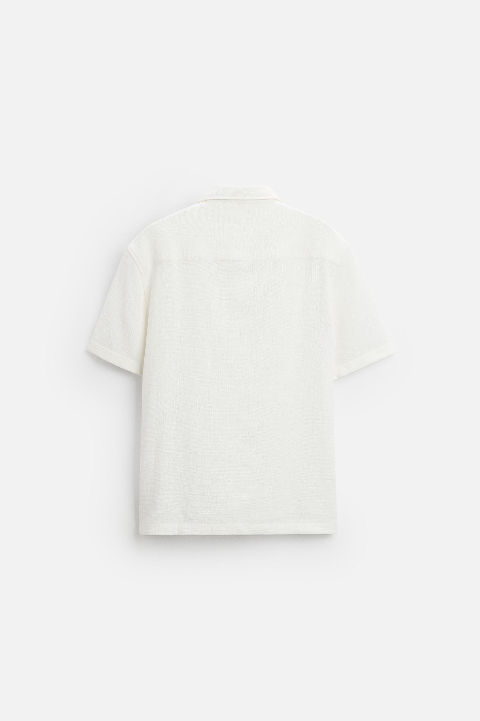 REGULAR FIT TEXTURED SHIRT Product Image