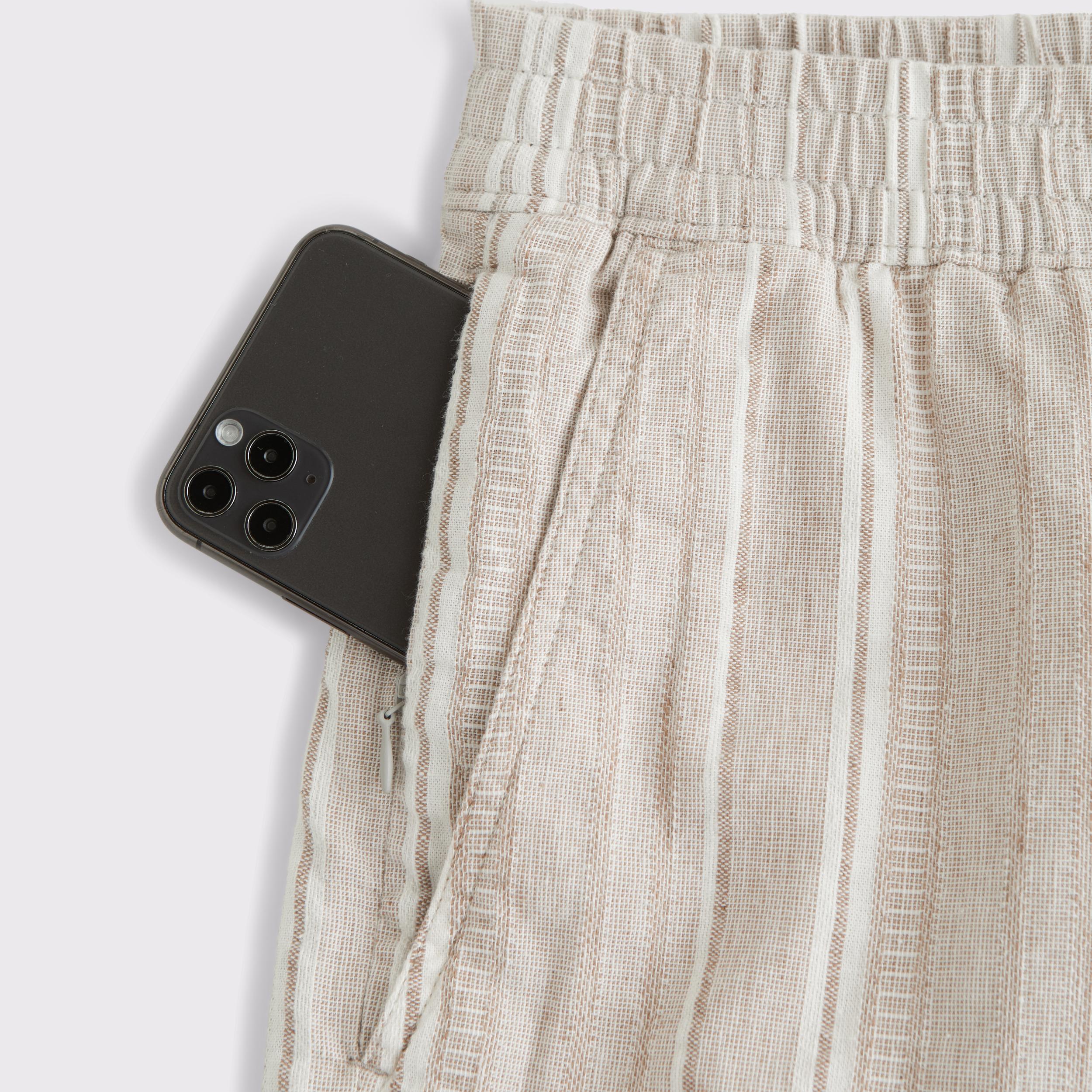 Relaxed Linen-Blend Pull-On Short Product Image