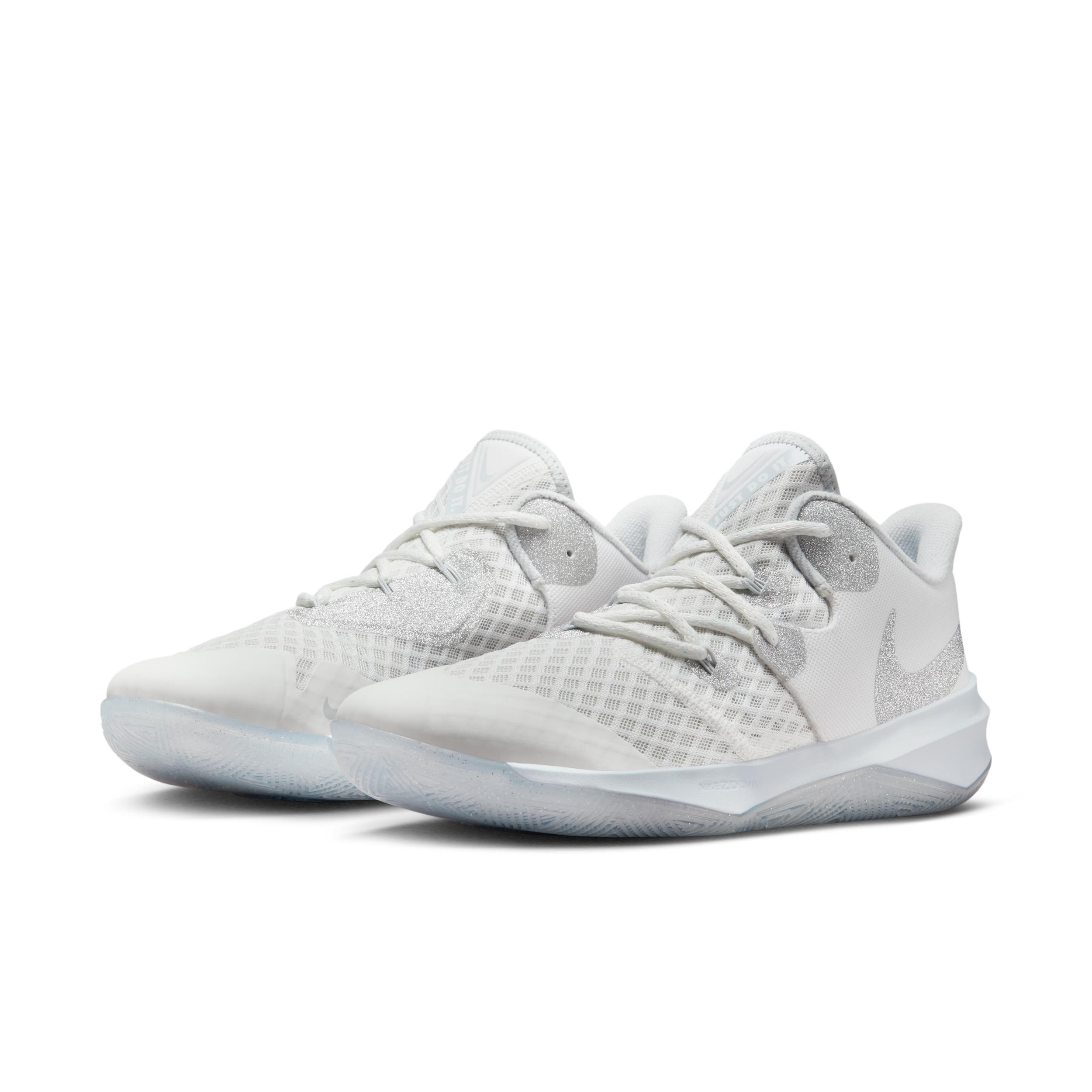 Nike Men's Zoom Hyperspeed Court SE Volleyball Shoes Product Image