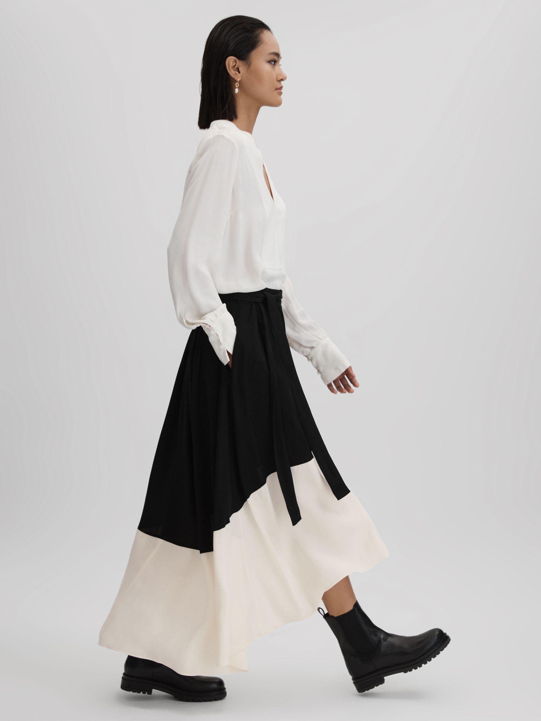 Colourblock Midi Skirt in Black/Cream Product Image