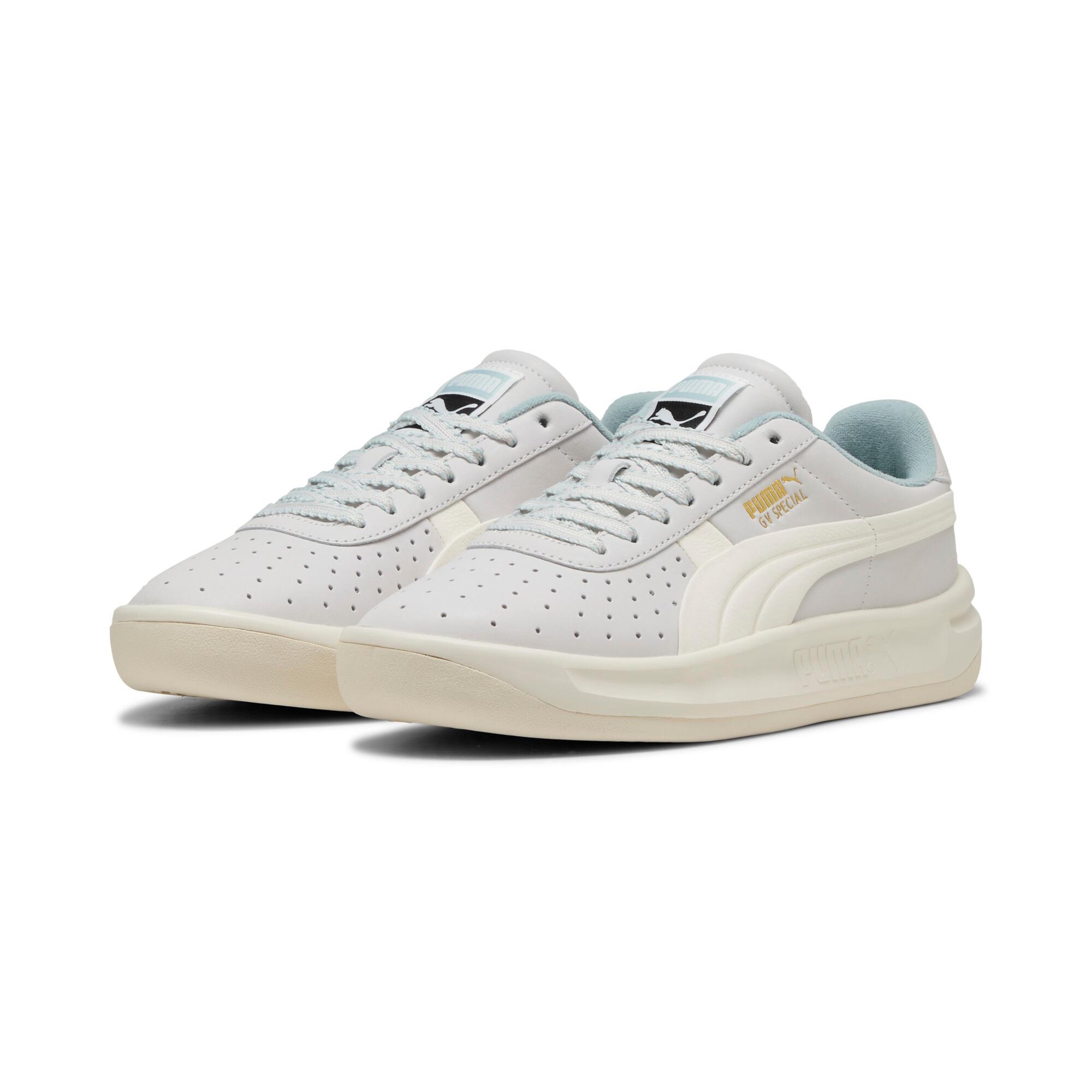 GV Special Women's Sneakers Product Image