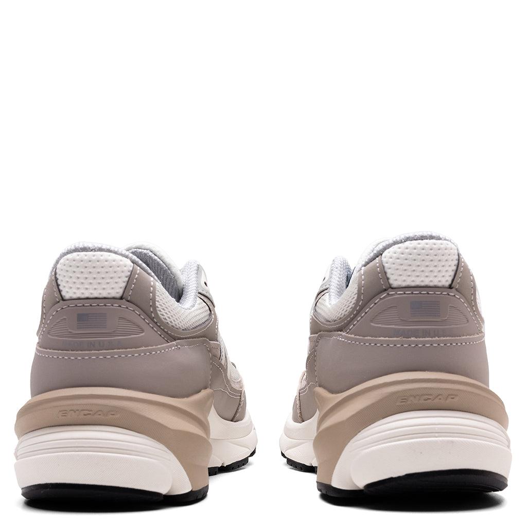 Made In USA 990V6 - Light Mushroom/Moonrock Male Product Image