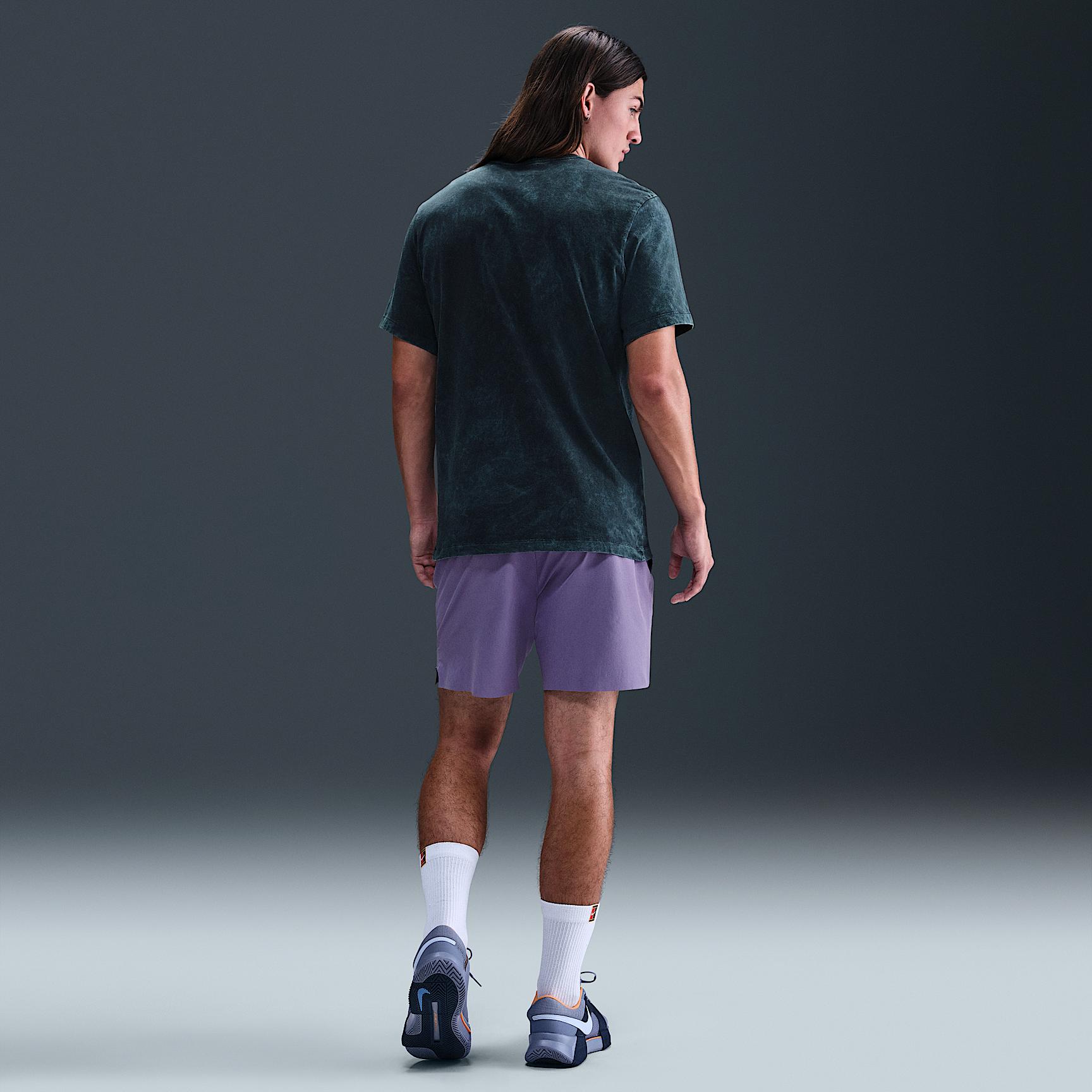 NikeCourt Men's Tennis T-Shirt Product Image