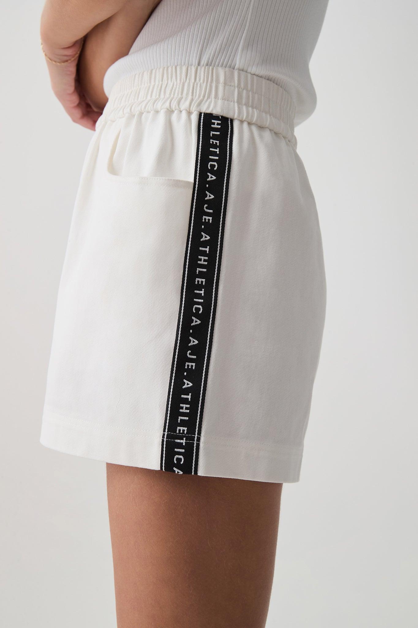 Belted Vest 713 Product Image