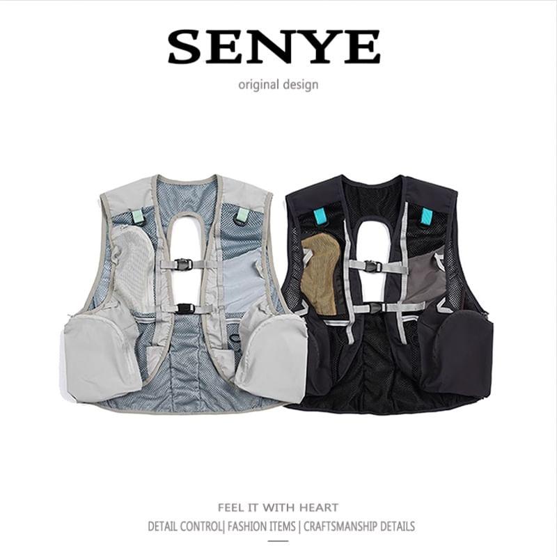 V-Neck Panel Mesh Crop Buckle Cargo Vest Product Image