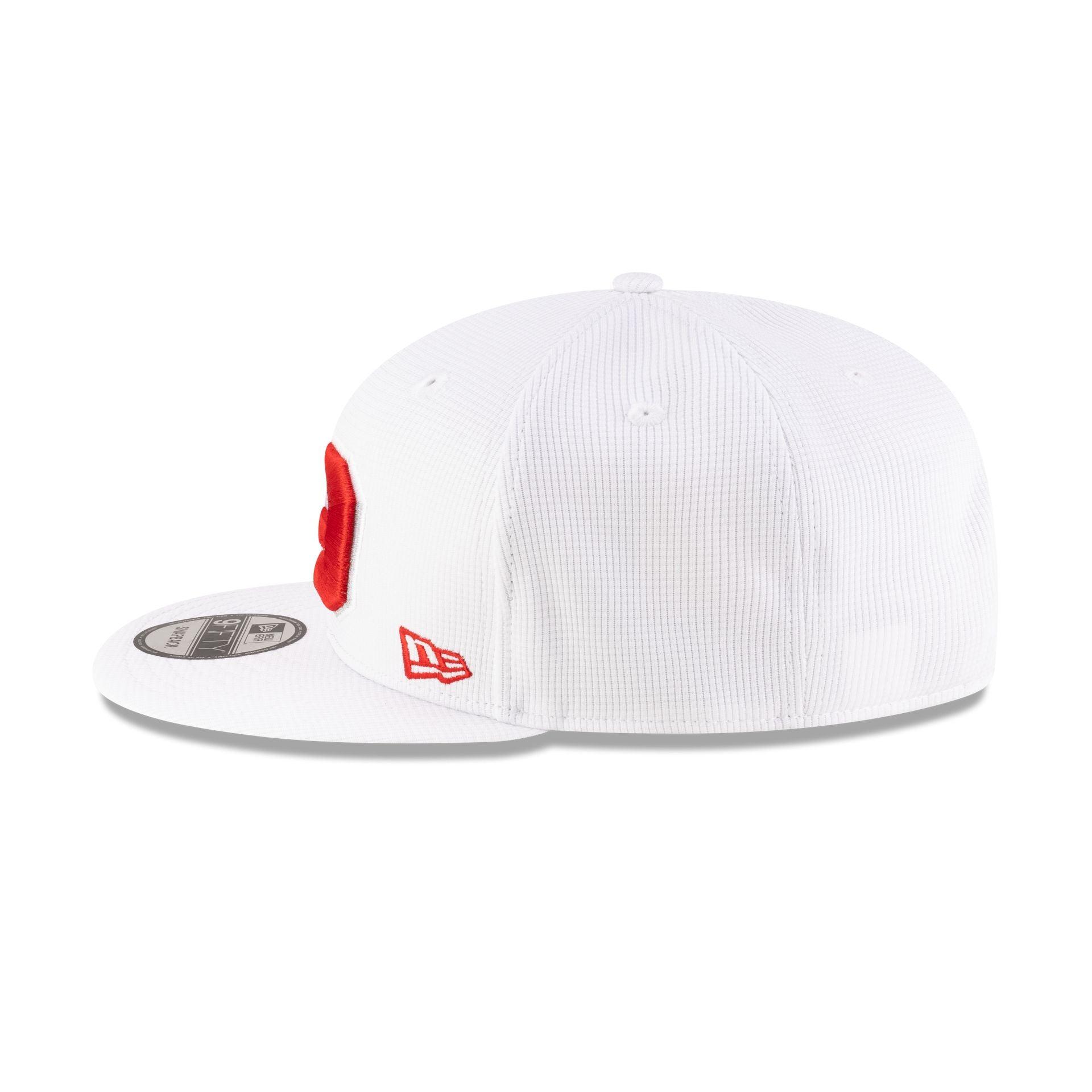 DC Defenders White 9FIFTY Snapback Hat Male Product Image