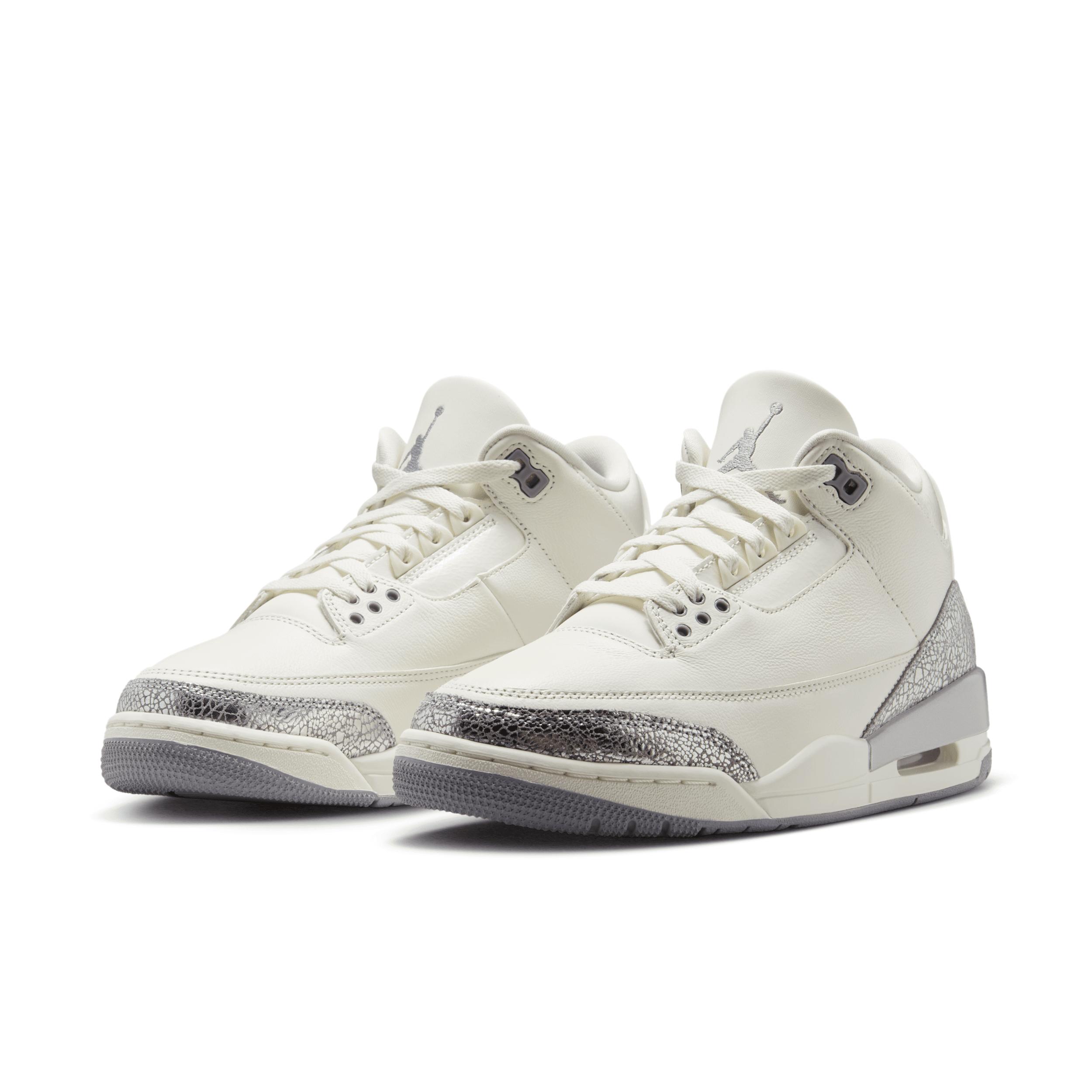 Jordan Womens Air Retro 3 Basketball Shoes Product Image