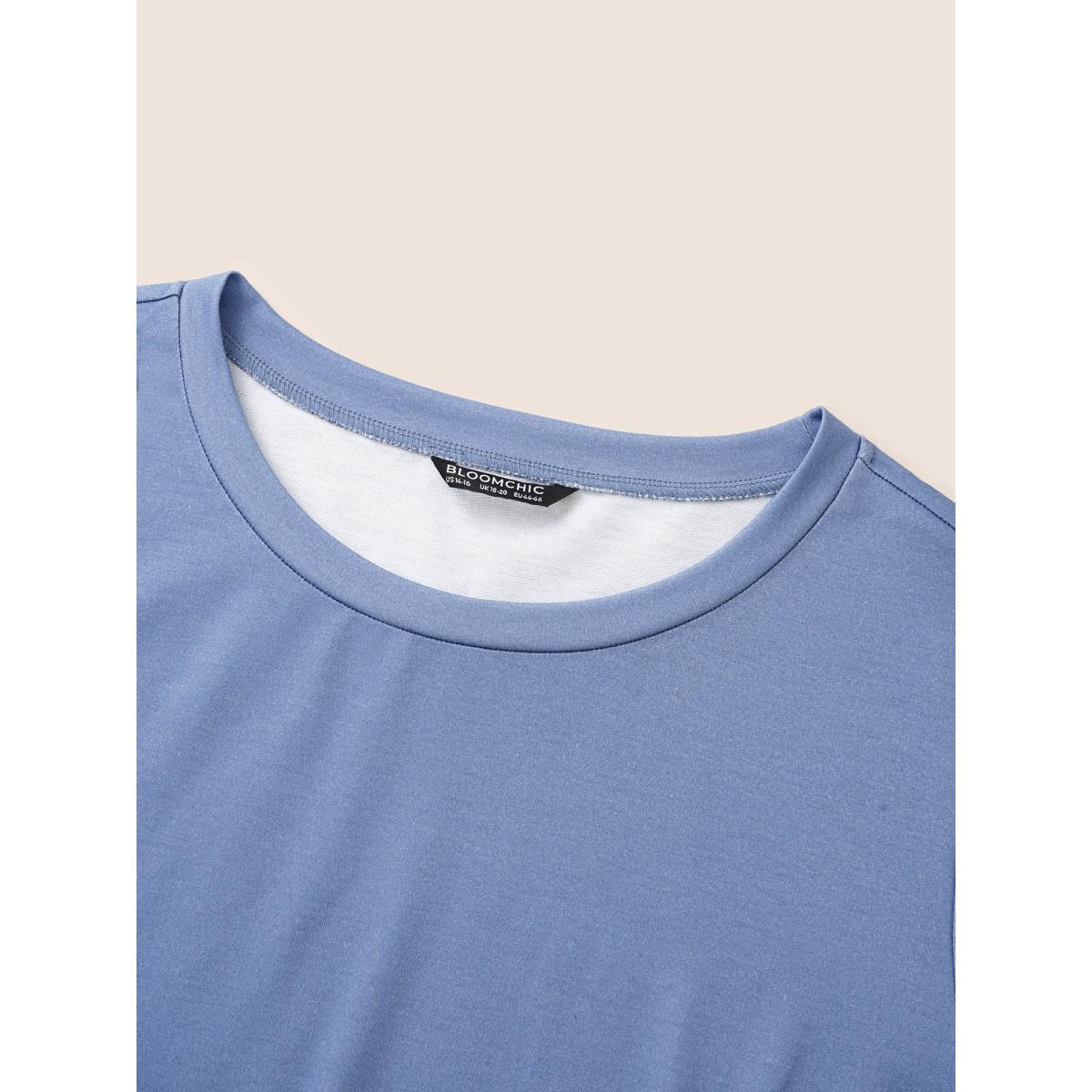 Plus Size Bandana Paisley Print Crew Neck Sweatshirt Women Cerulean Casual Printed Round Neck Dailywear Sweatshirts BloomChic 22-24/3X Product Image