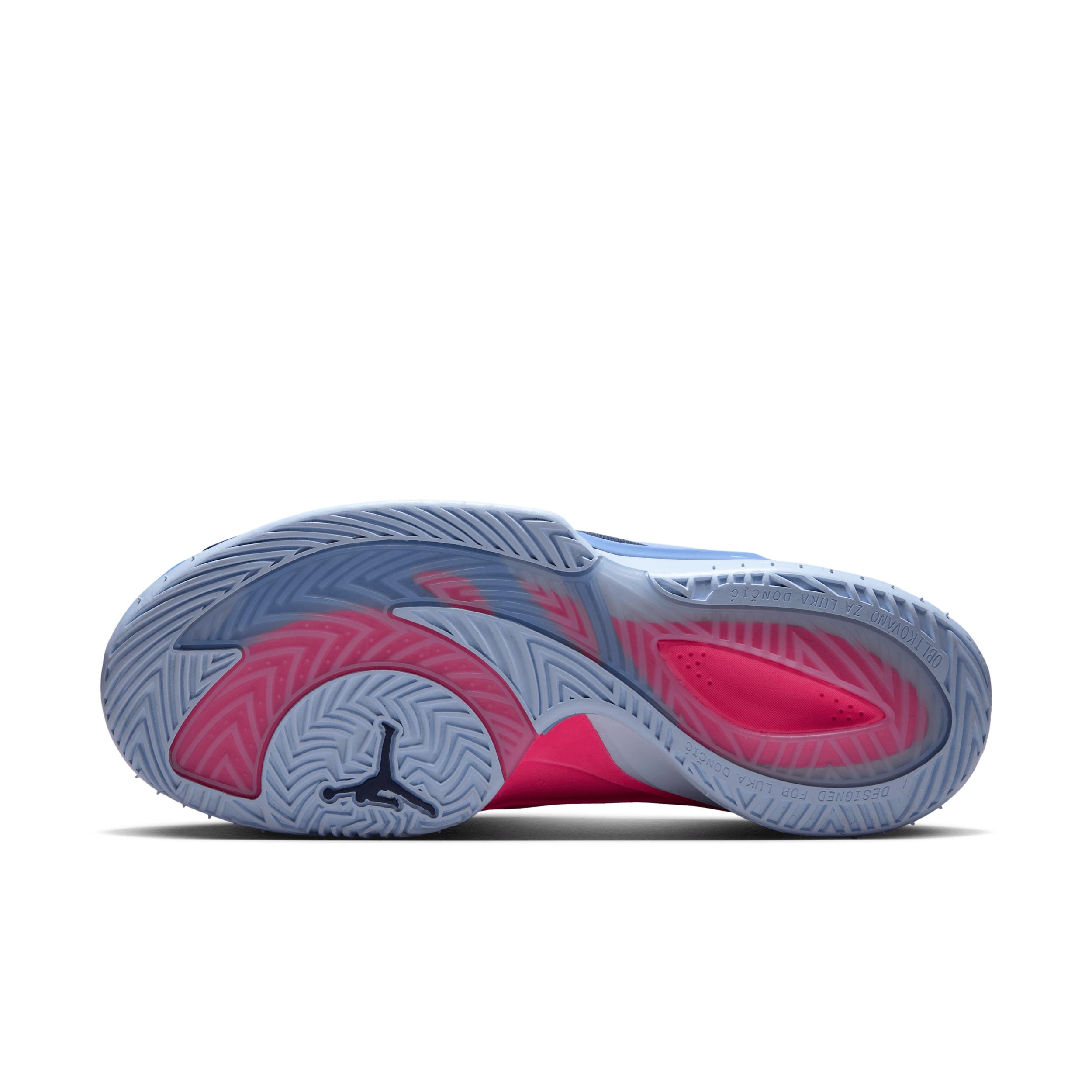 Nike Men's Luka 3 Basketball Shoes Product Image