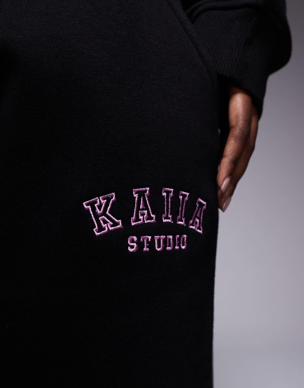 Kaiia embroidered logo wide leg sweatpants in black and pink - part of a set Product Image
