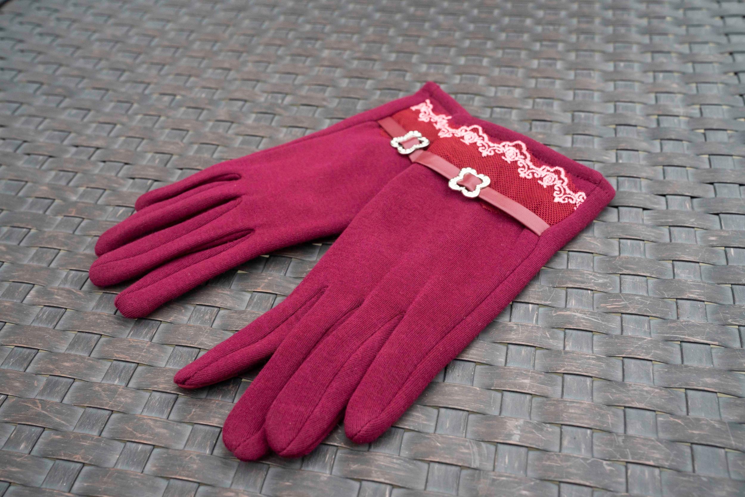 Women's Elegant Touchscreen Gloves Product Image