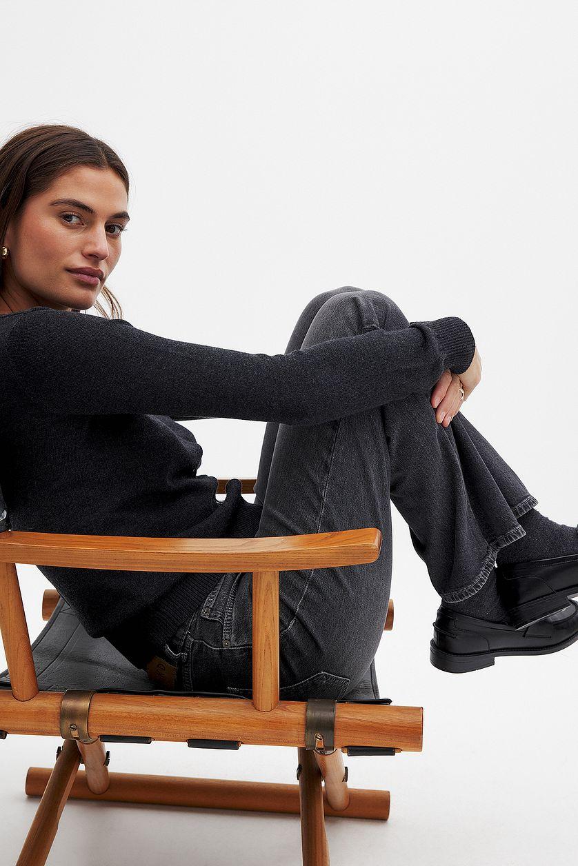 Straight Mid Waist Jeans Product Image