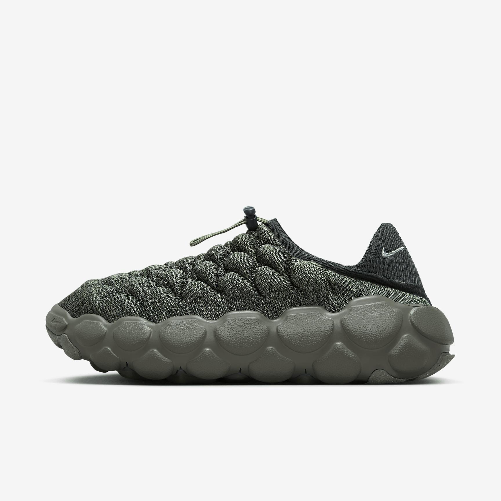 Nike Women's Flyknit Haven Shoes Product Image