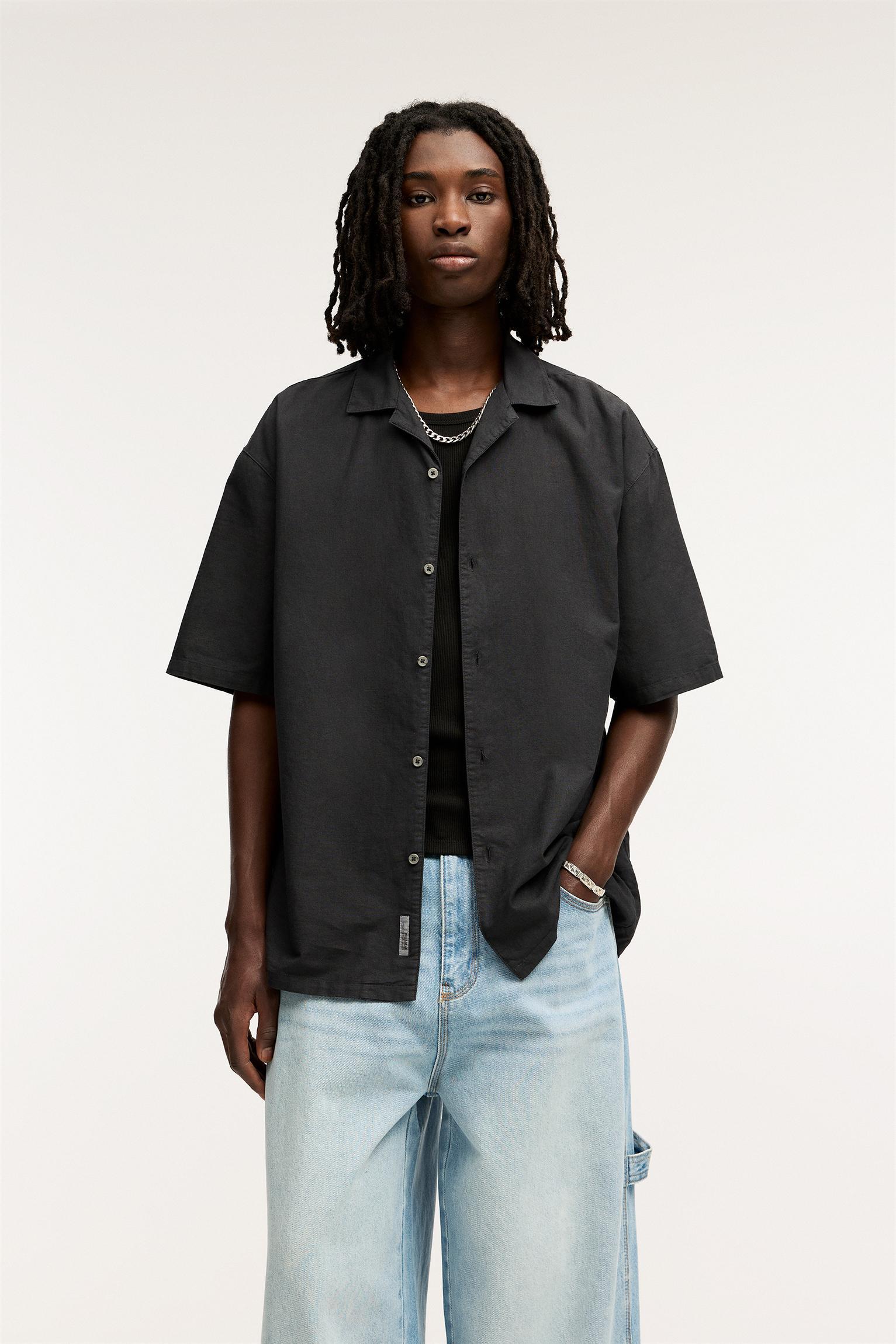 Basic short sleeve linen blend shirt Product Image