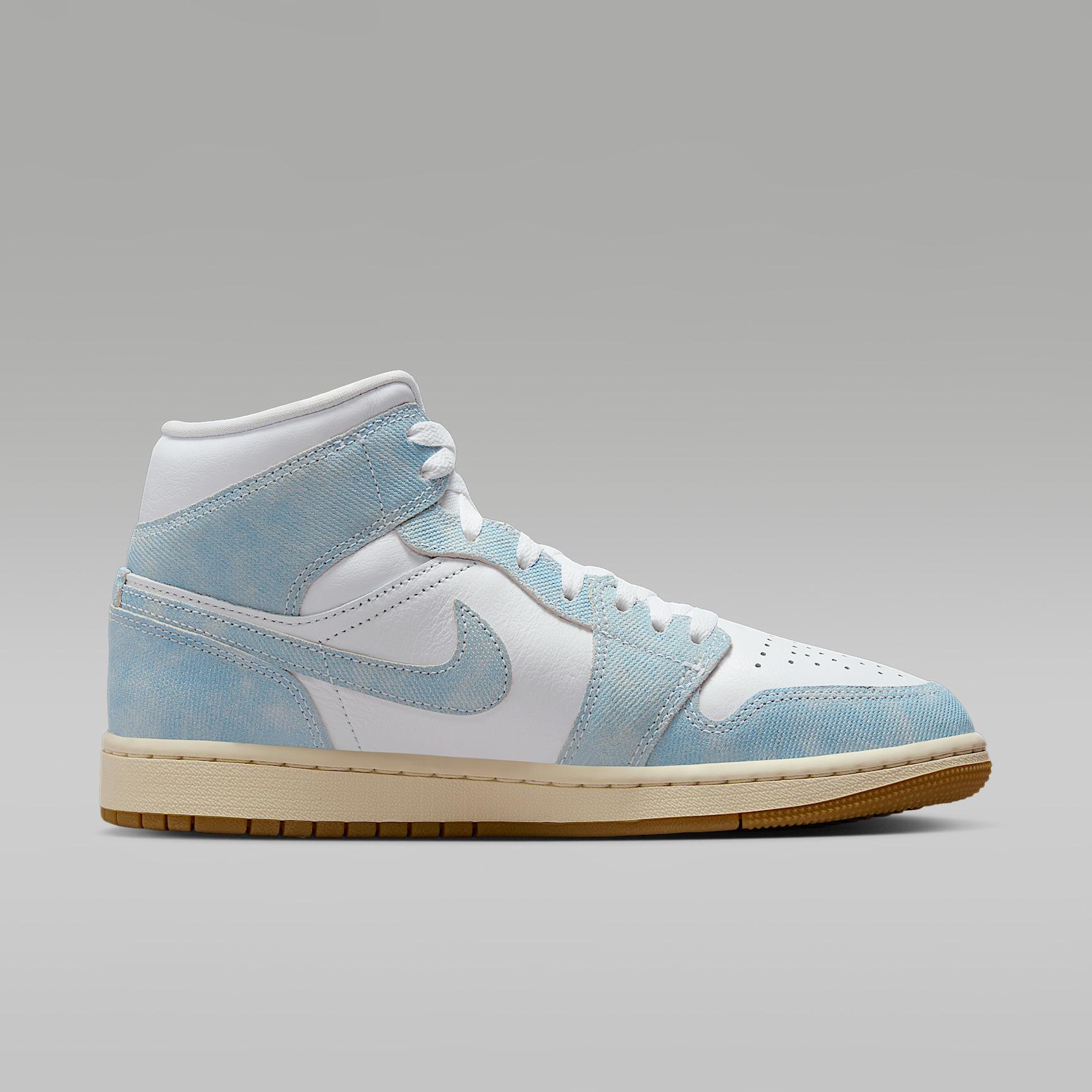 Jordan Womens Jordan Retro 1 Mid SE - Womens Basketball Shoes Worn Blue/Light Gum/White Product Image