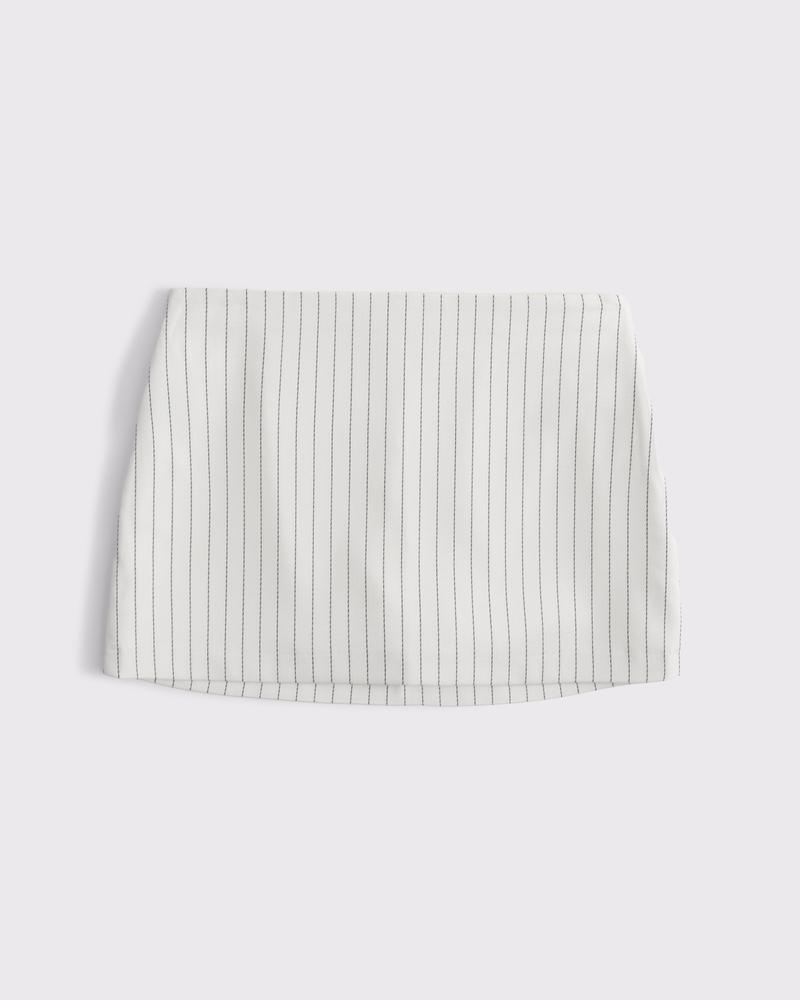 The A&F Scarlett Mid Rise Mini Skort Product Image