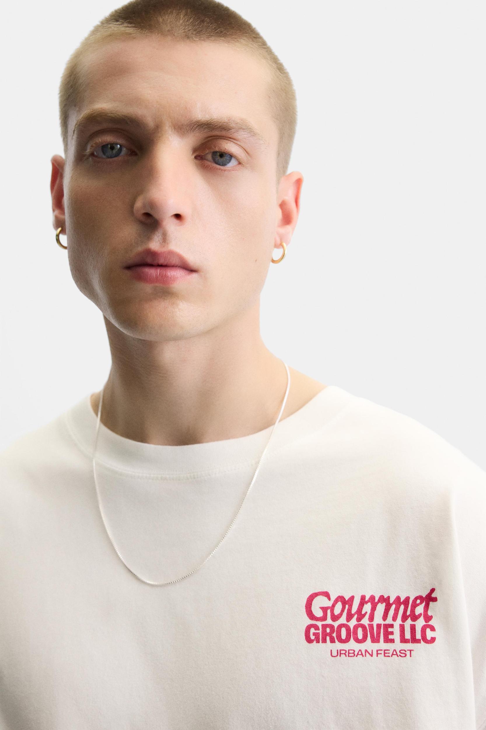 PRINTED TEXT T-SHIRT Product Image